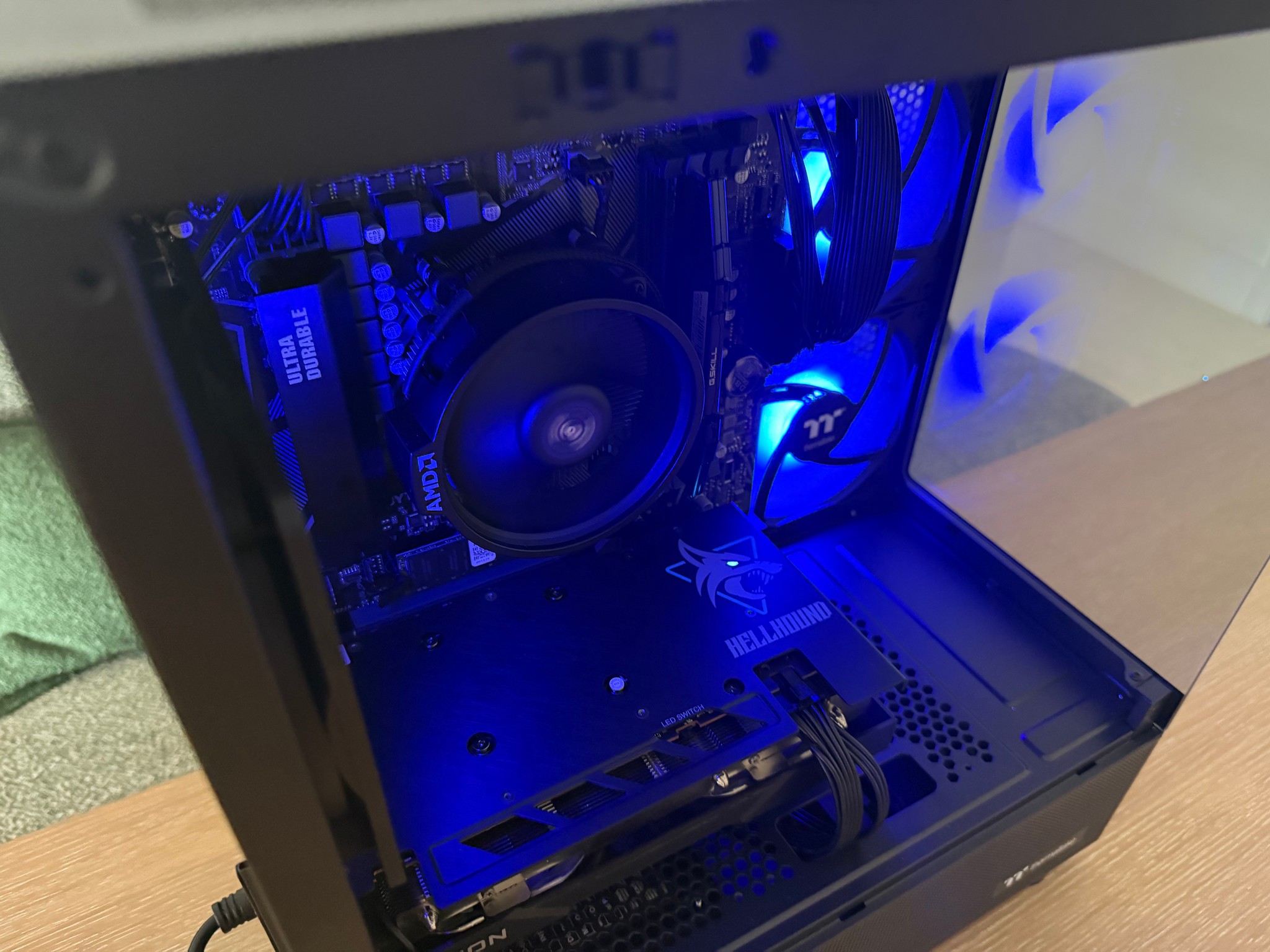 Ryzen 5 5500 | RX 6600 | 16GB DDR4 | 512GB NVMe