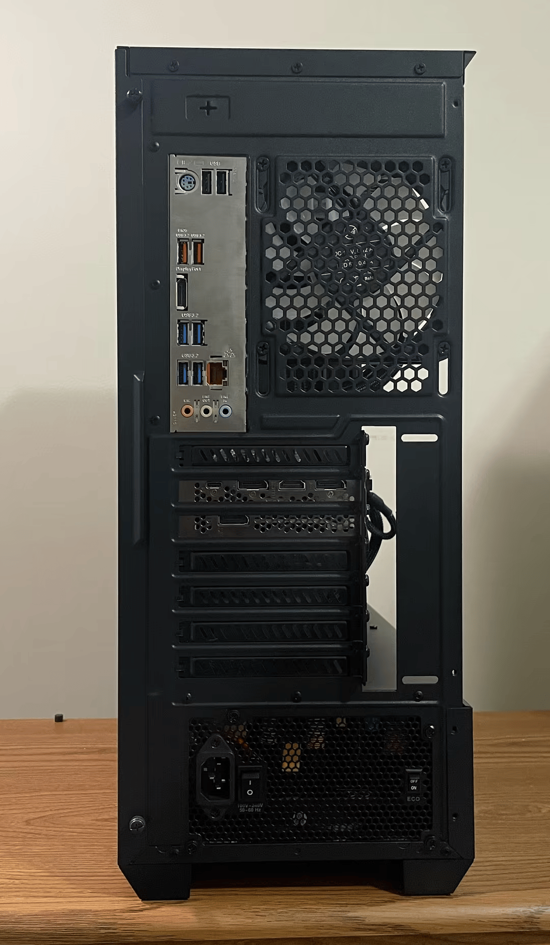The Continental 🏨/ RTX 2070 Super 8GB, i5 10400 Gaming PC