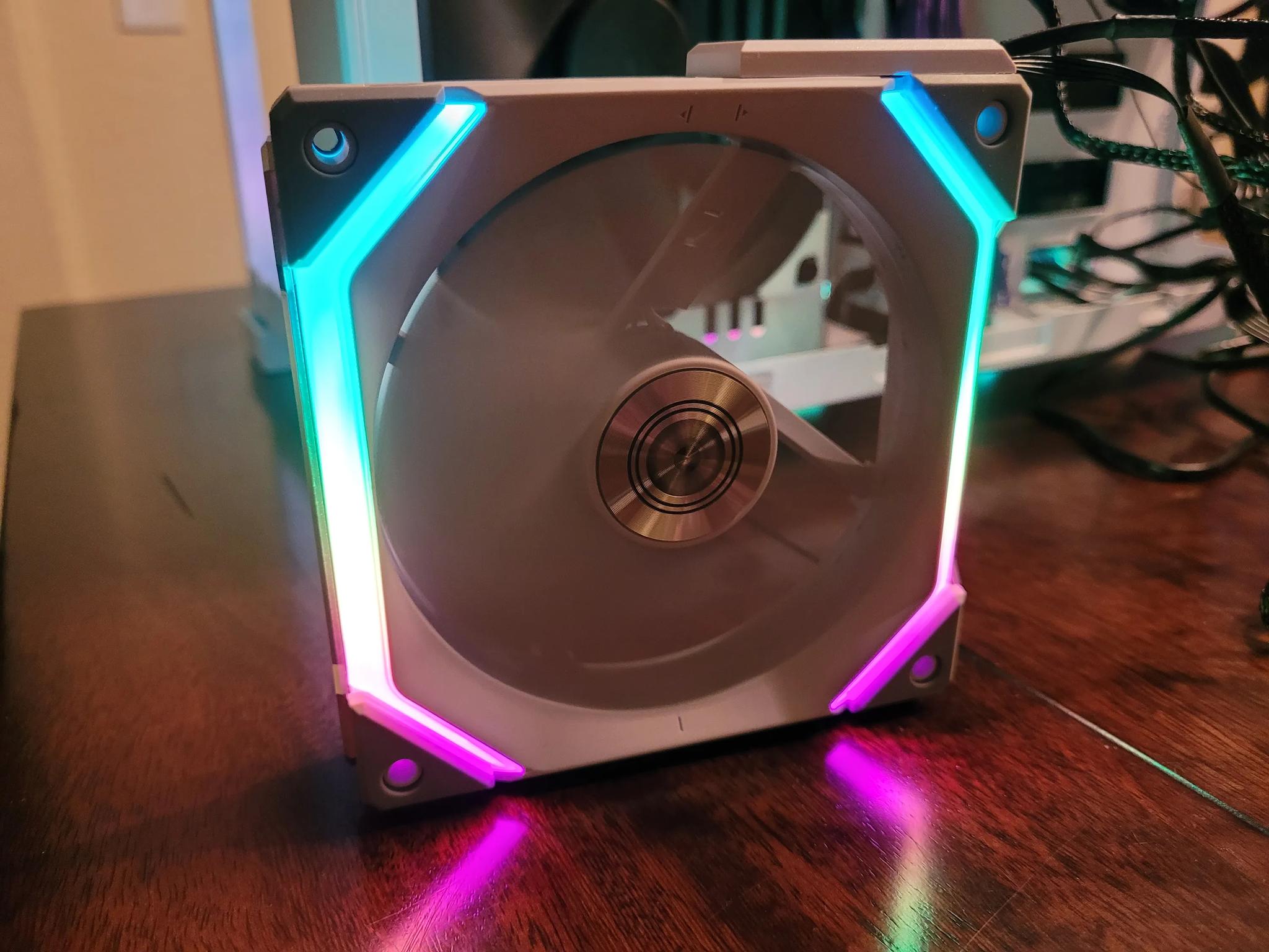 Lian Li UNI Fan SL120 (1-pack) (120mm)