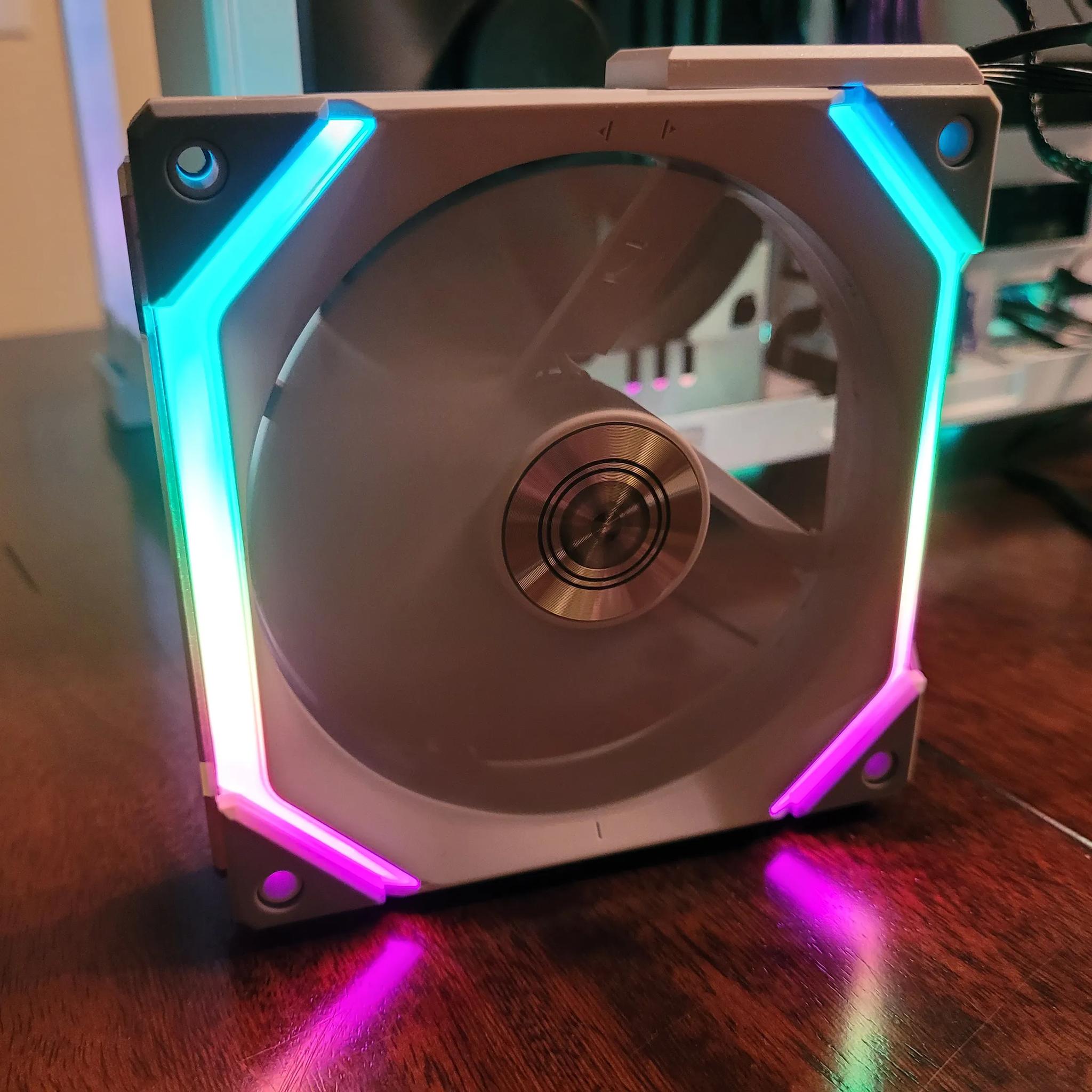 Lian Li UNI Fan SL120 (1-pack) (120mm)