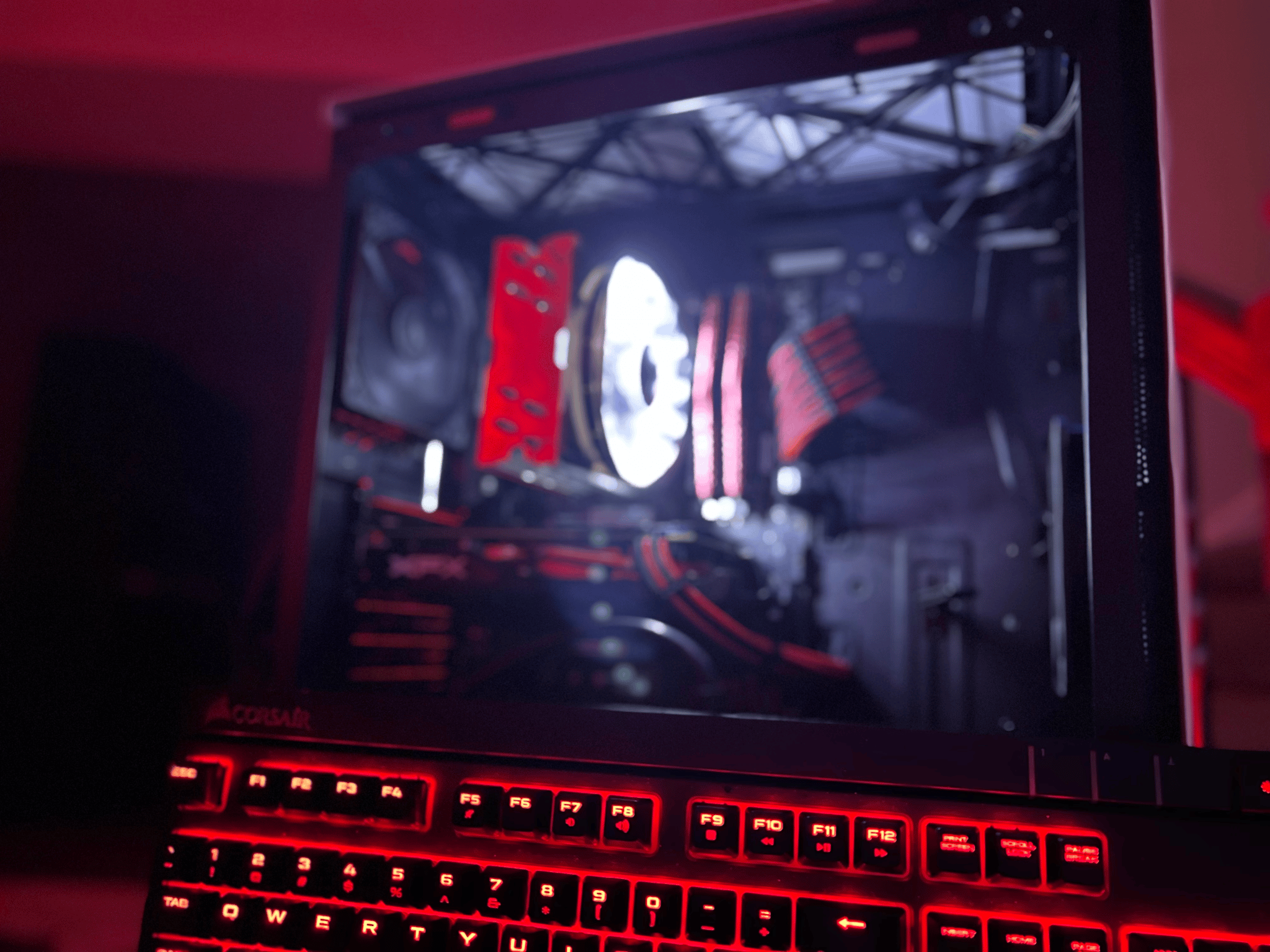 Handsome Rouge || Core i5-6400/RX 570 + Modded Keyboard Bundle