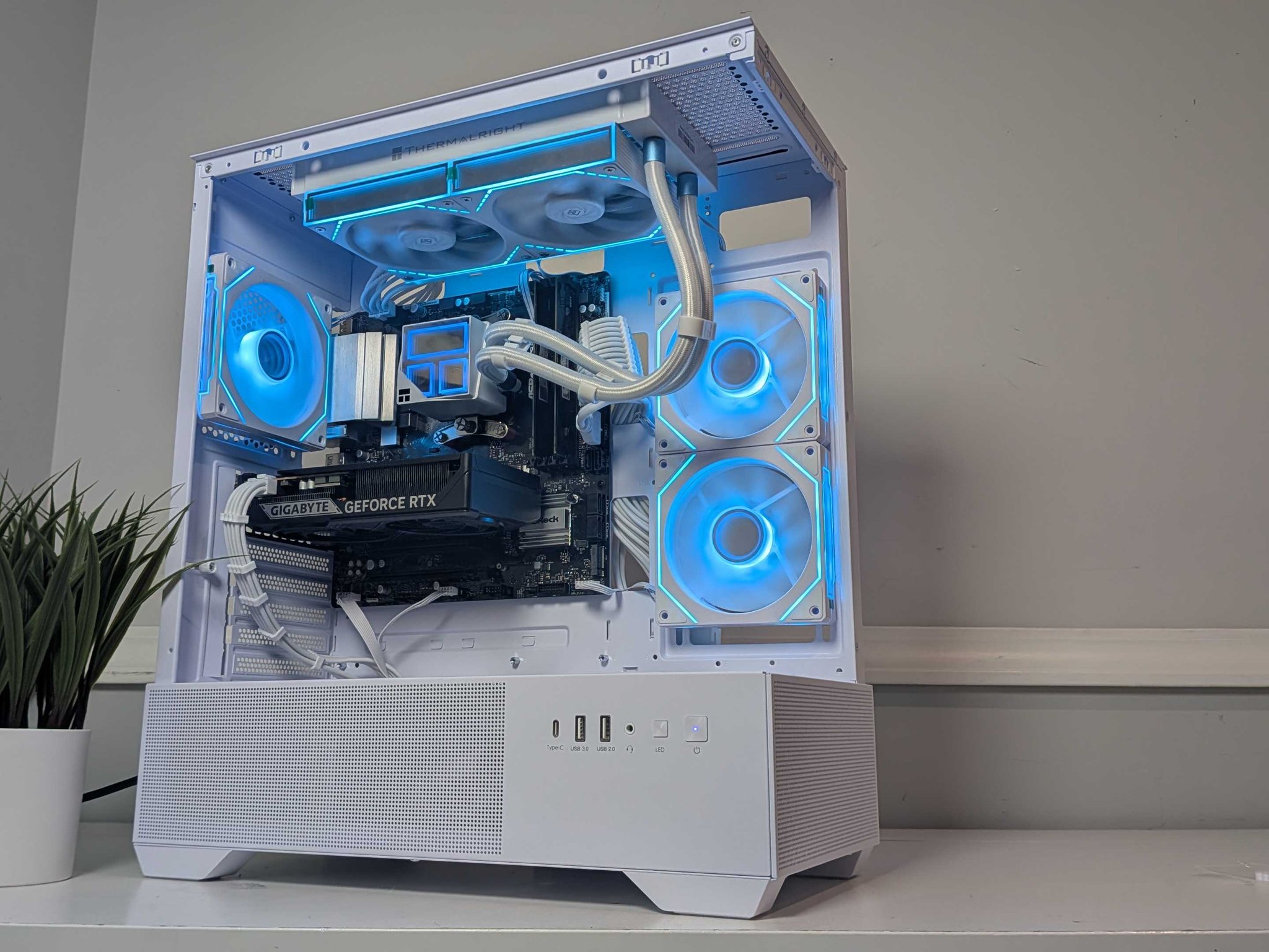 RTX 5060 | RYZEN 5 3600 | 16GB RAM | 1TB SSD | WINDOWS 11 | Mid-Range PCs