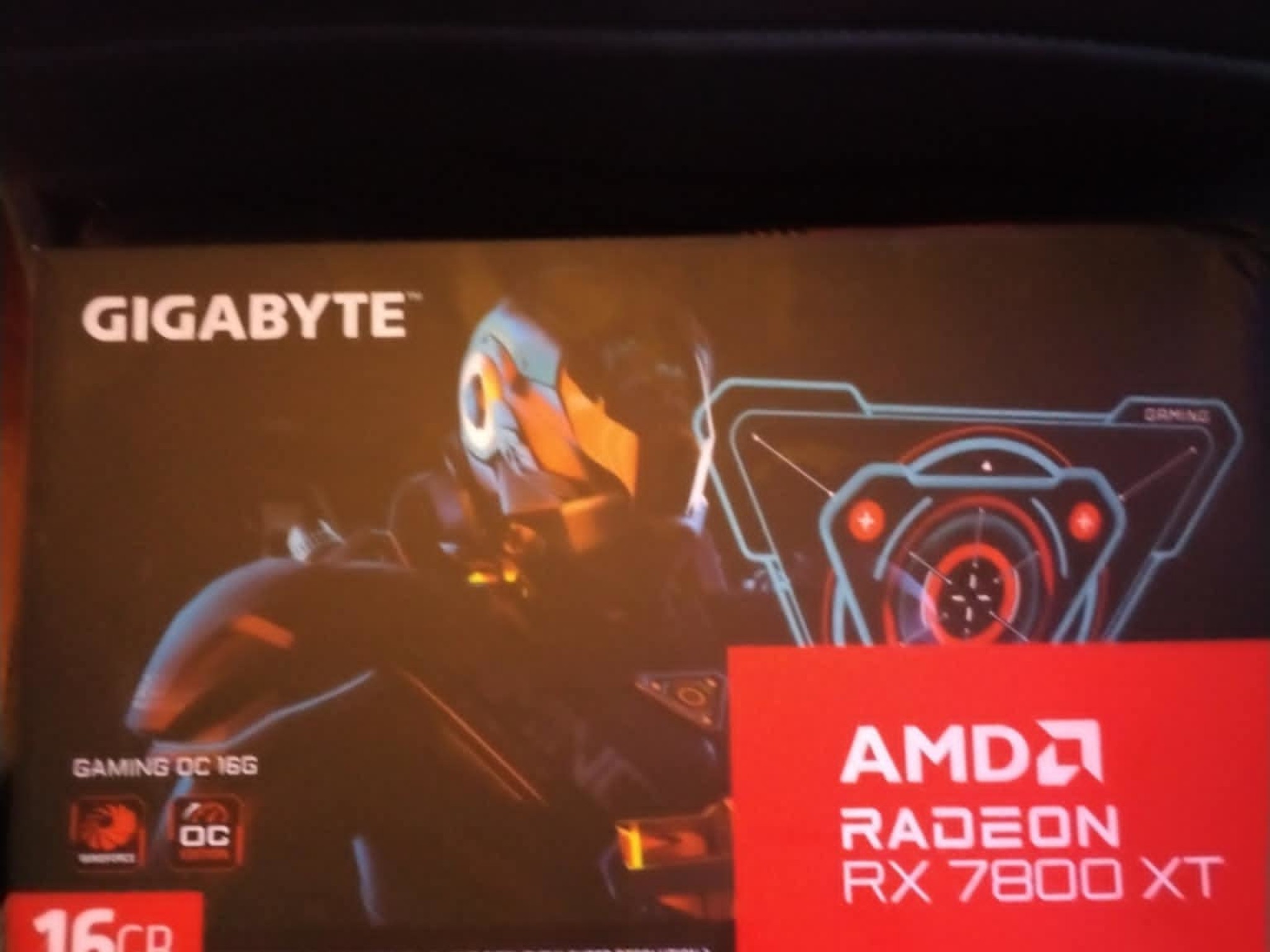 GIGABYTE GAMING OC 16 GB 7800 XT BLACK LIKE NEW ONLY USED FOR 2 MONTHS