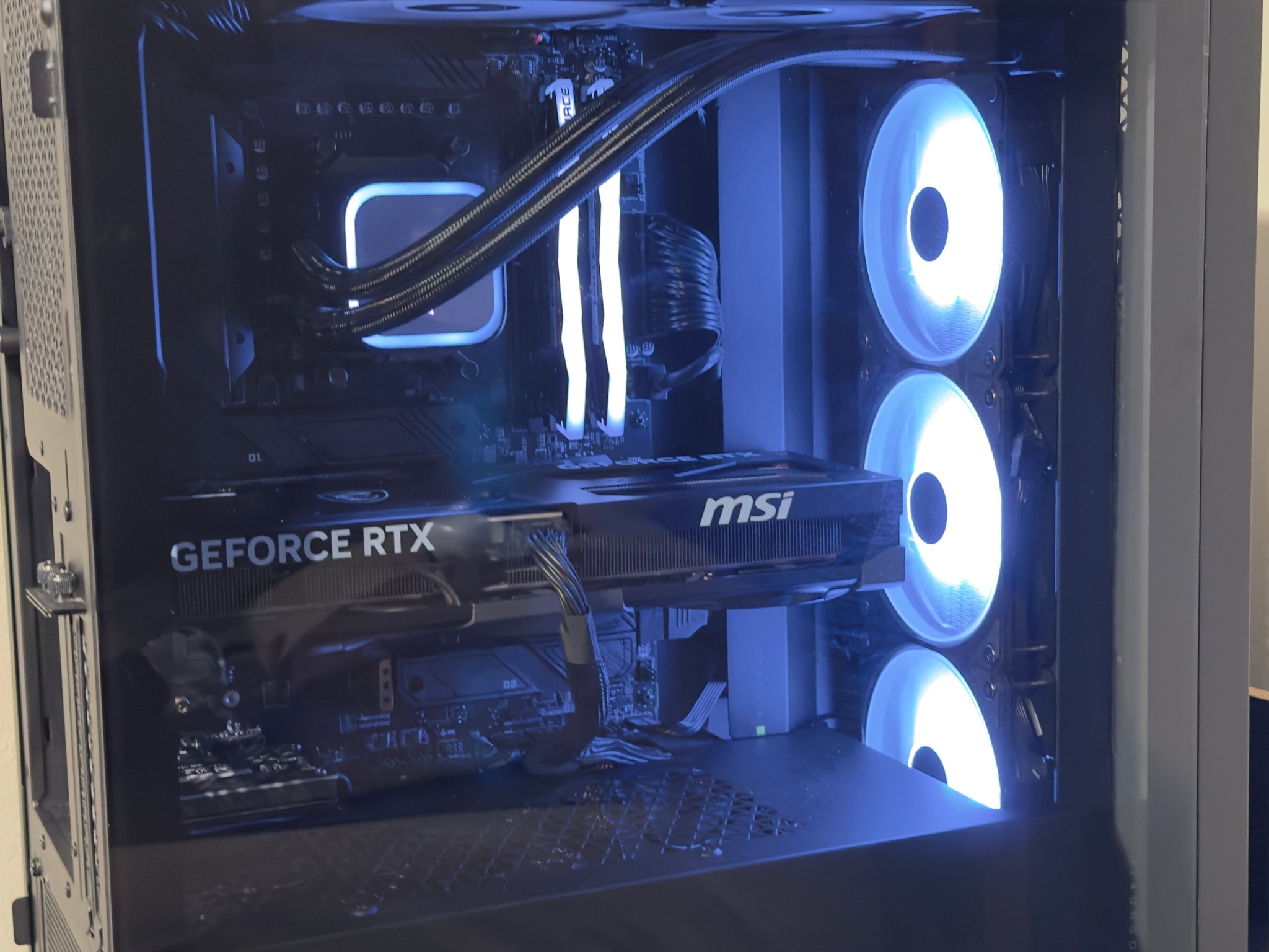 🥷 Stealth ⚫️ | NVIDIA RTX 5070 Ti 16GB | AMD Ryzen 7 9800X3D | 32GB DDR5 | MSI 360 AIO