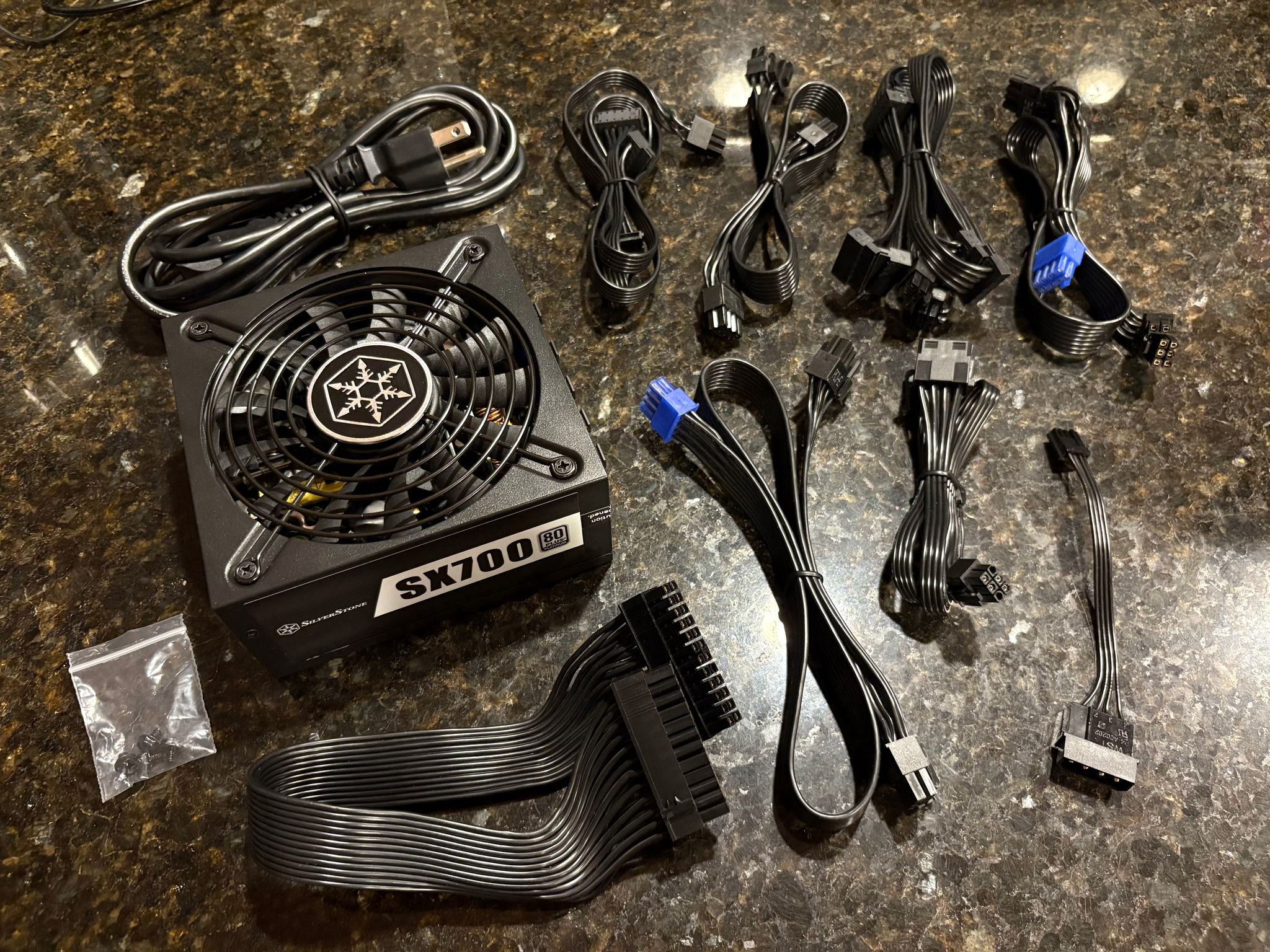 SilverStone 700W SFX-L Fully Modular Platinum Power Supply