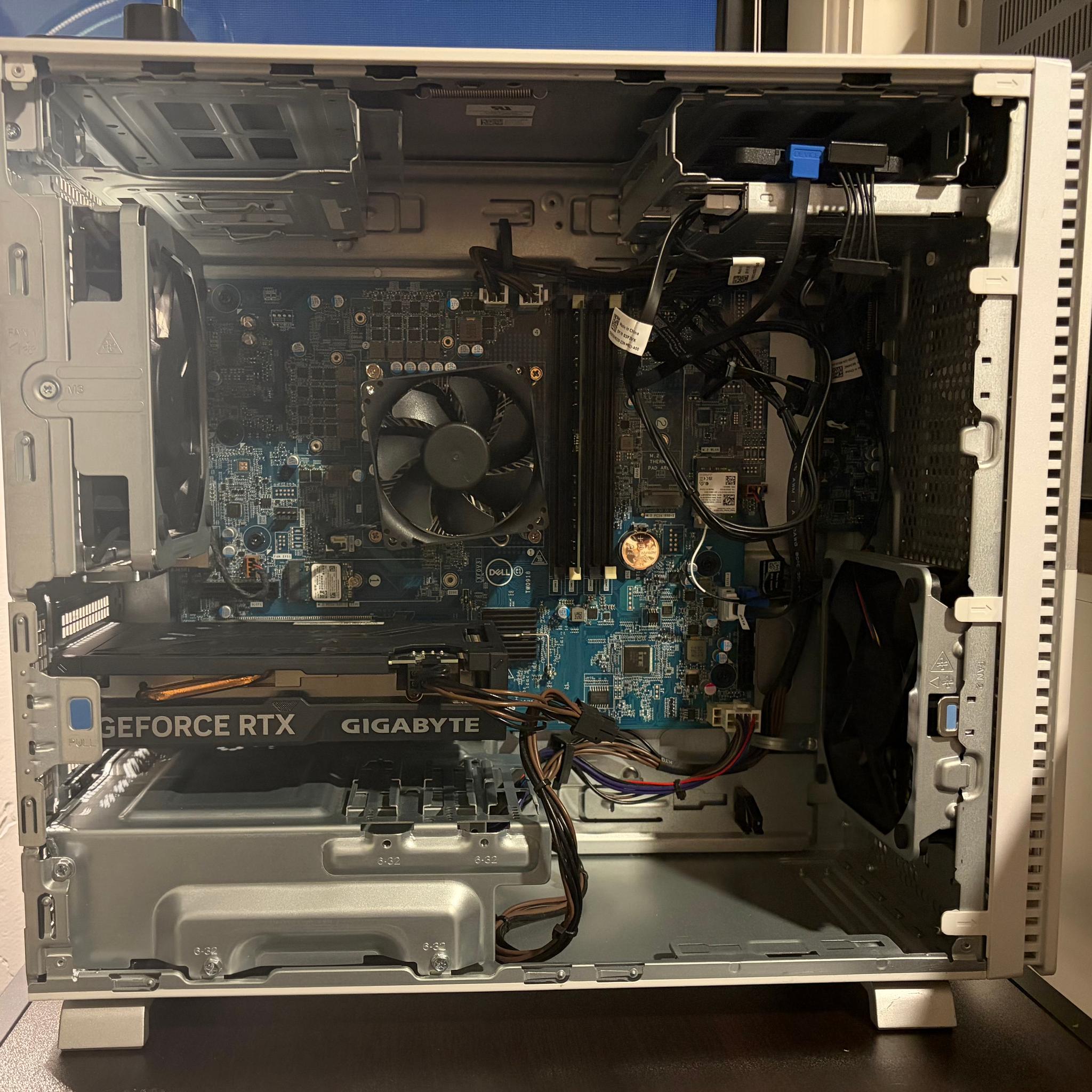 Ddr5 RTX 4060 intel Core i5-12400 custom gaming pc