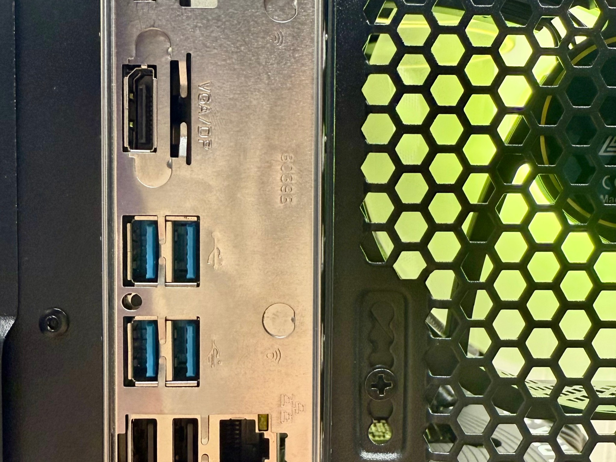 🔥 SMOKE RTX 5070 | Ryzen 5 7600X | 32GB DDR5 | 1.5TB Dual Drive | Windows 11 ✅