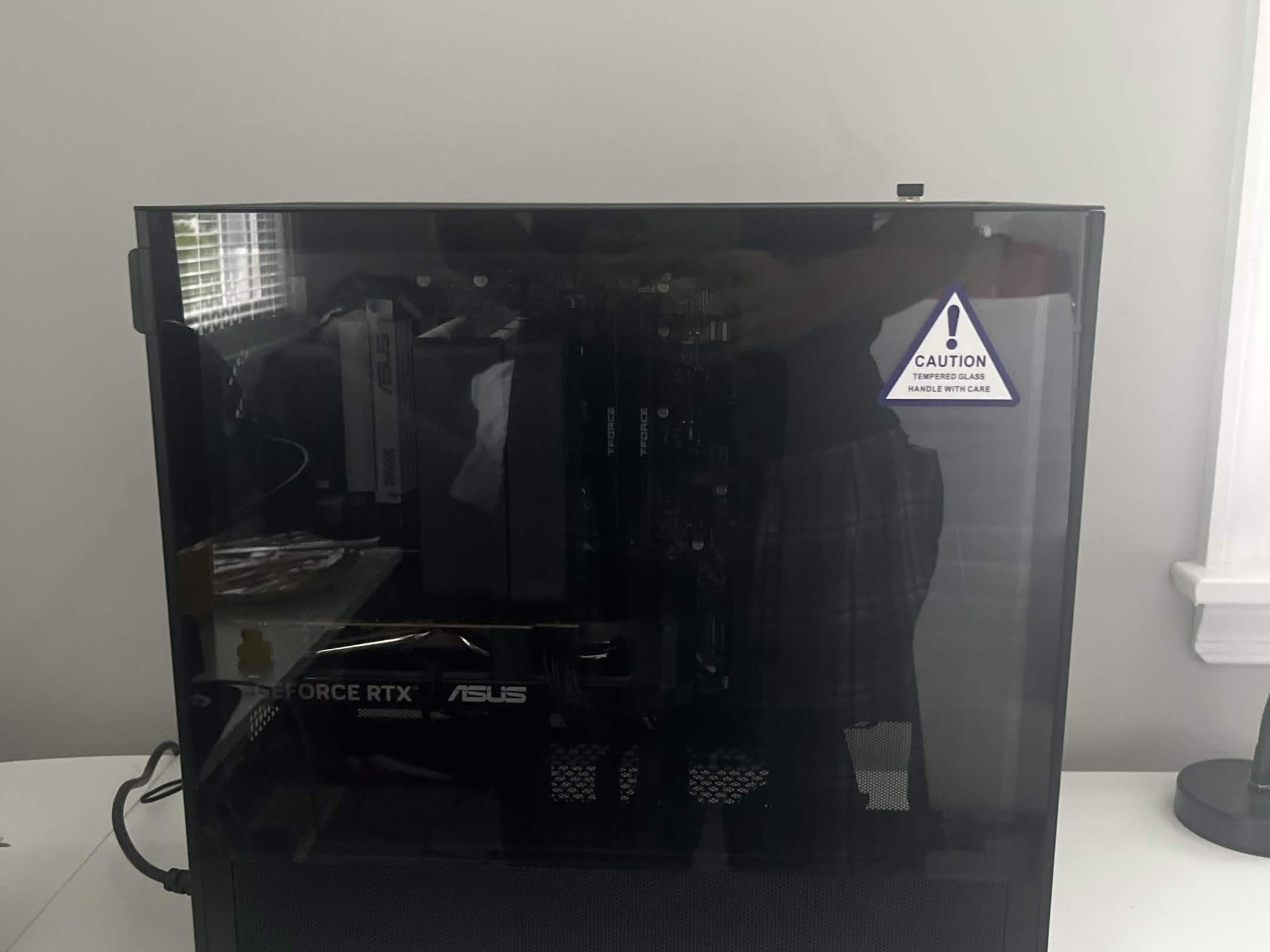 🖥️ RTX 5060 | DDR5 | i5 14400F | Gen 4 NVMe SSD | Black Minimalist Gaming PC