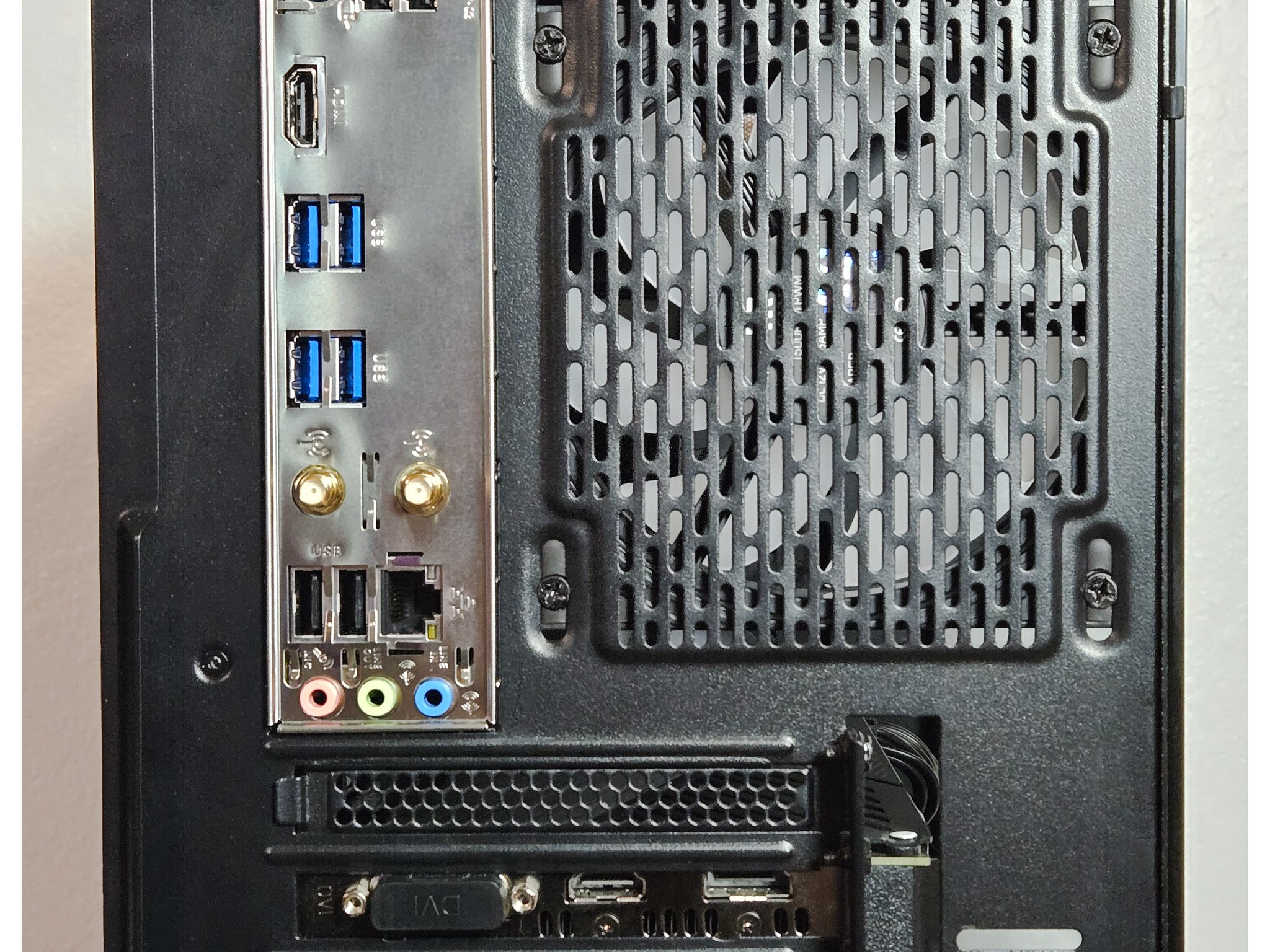 GTX 1660 Super | Ryzen 5 1600 | Wi-Fi | Gaming PC