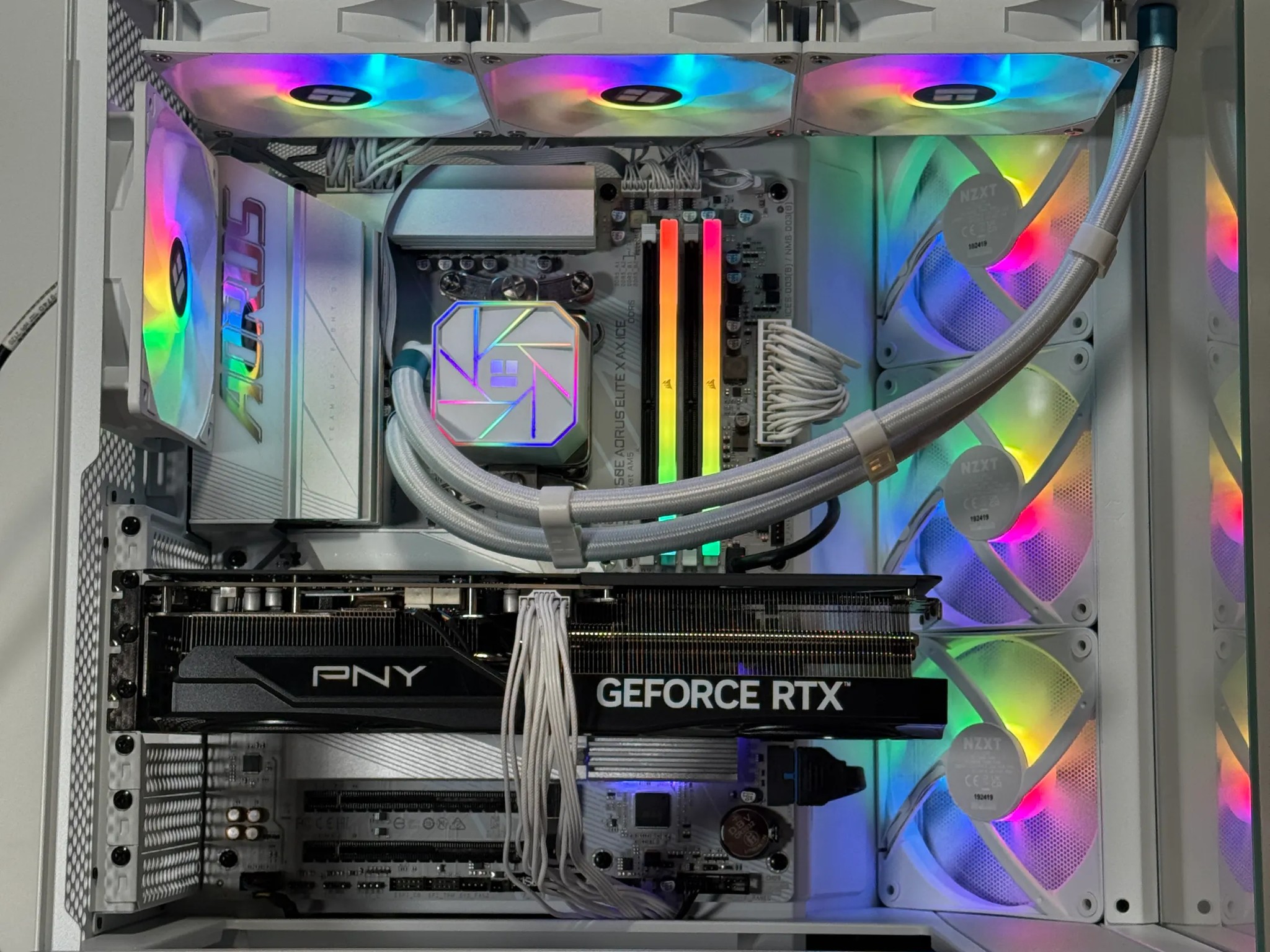 Ryzen 9900x RTX 5070ti Gaming PC