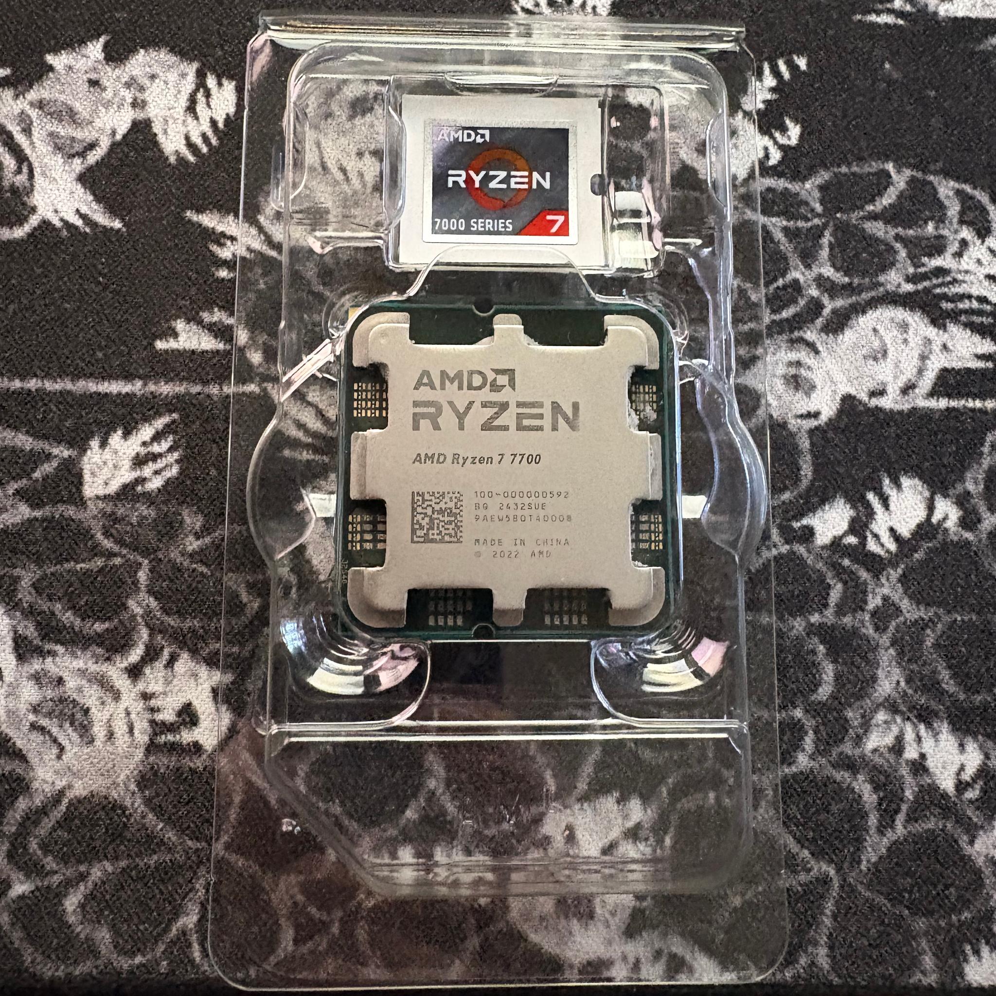 AMD Ryzen 7 7700
