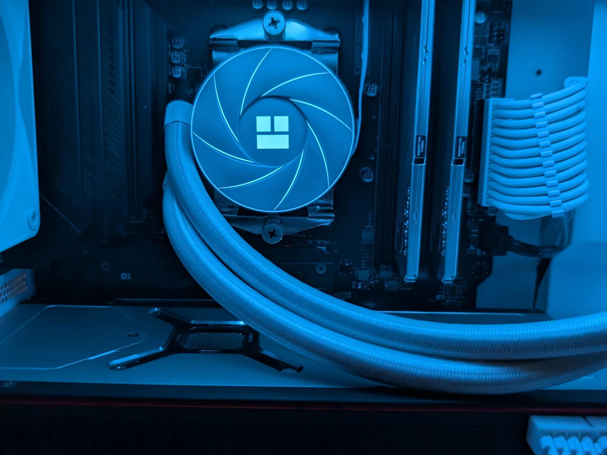 PC - RX 6800xt | Ryzen 7 5800xt | 32 GB DDR4 3600 | 1 TB NVME | Liquid Cooled