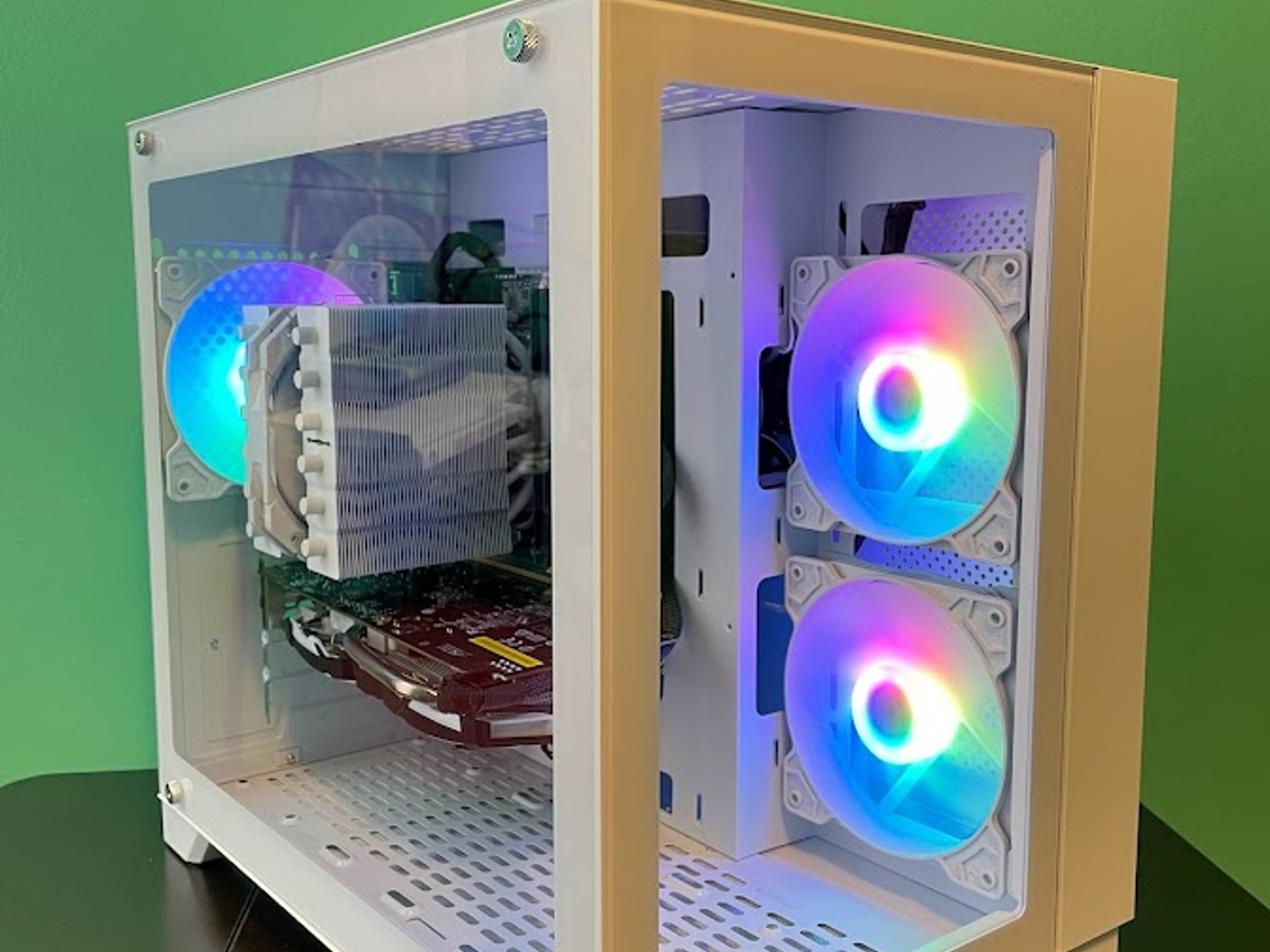 SLEEK WHITE Gaming PC| Intel i5 / AMD RX470 / 8GB / 256GB SSD WIN 10 PRO