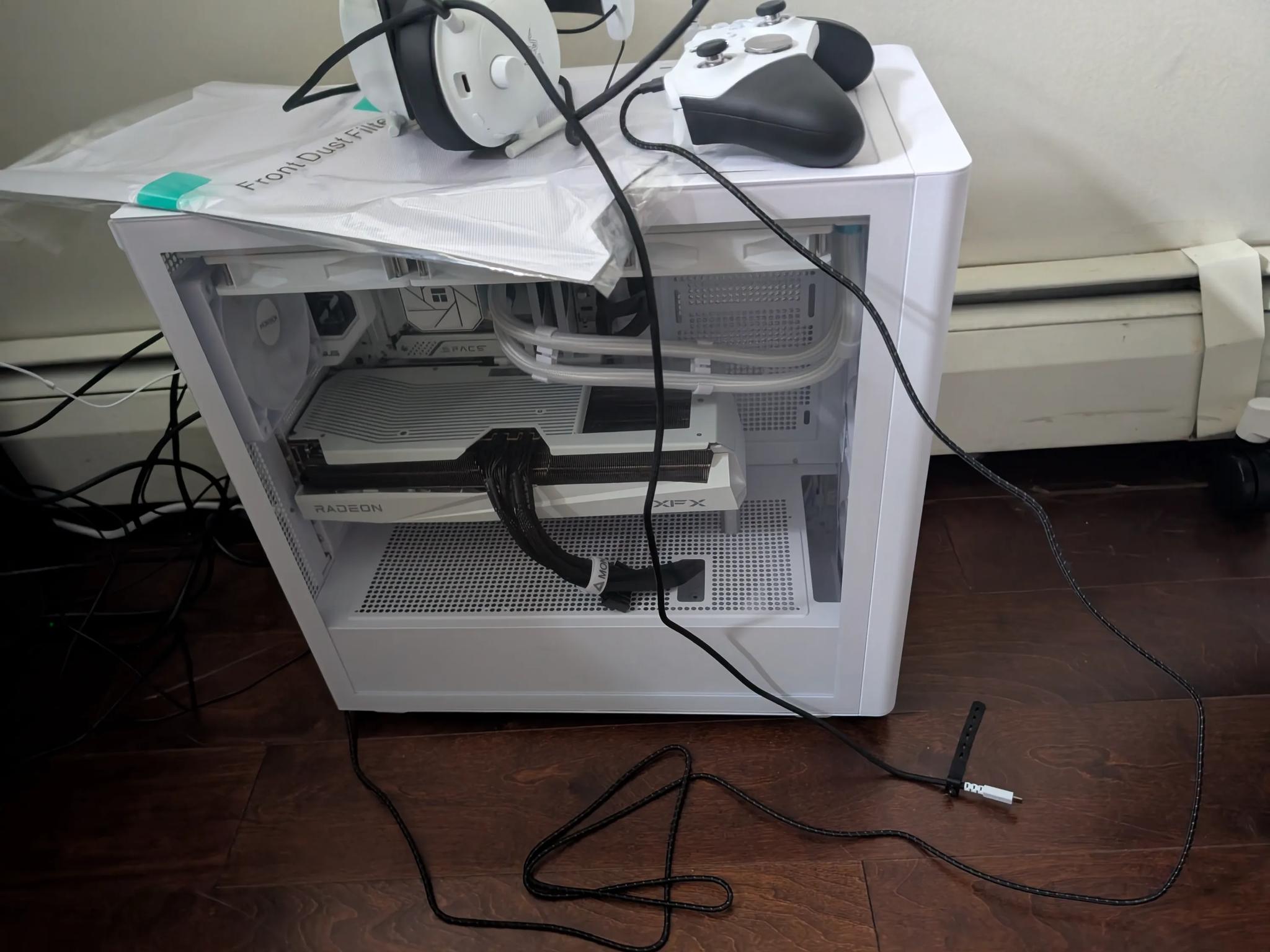 Brand new 9070xt build all white 7950x3d