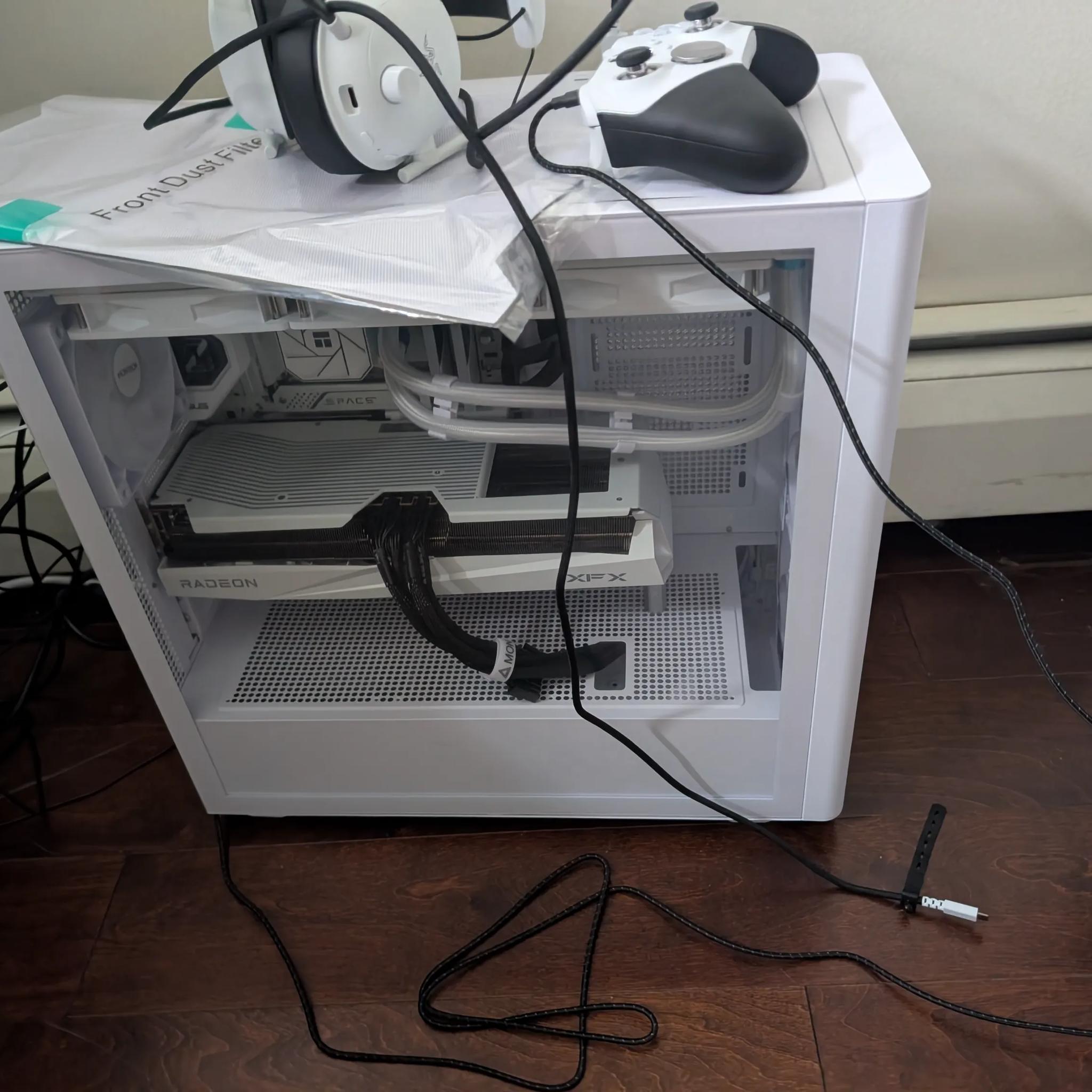 Brand new 9070xt build all white 7950x3d