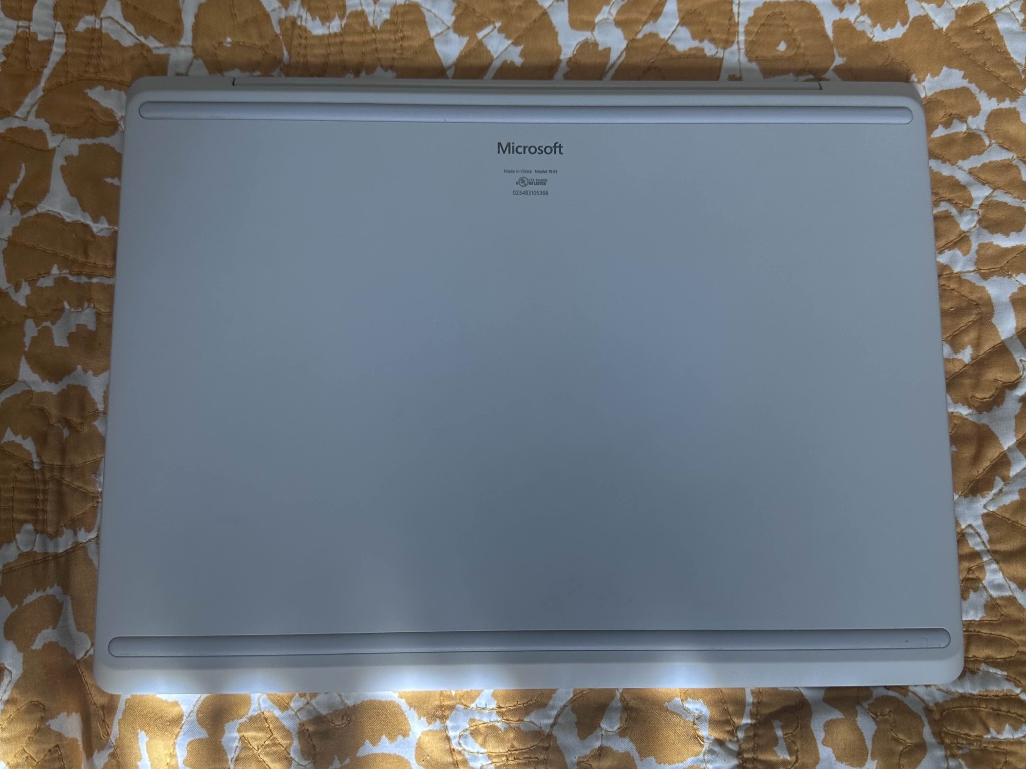 Microsoft Surface Laptop Go 12." i5 10th gen, 64gb SSD, 4gb RAM, Win 11