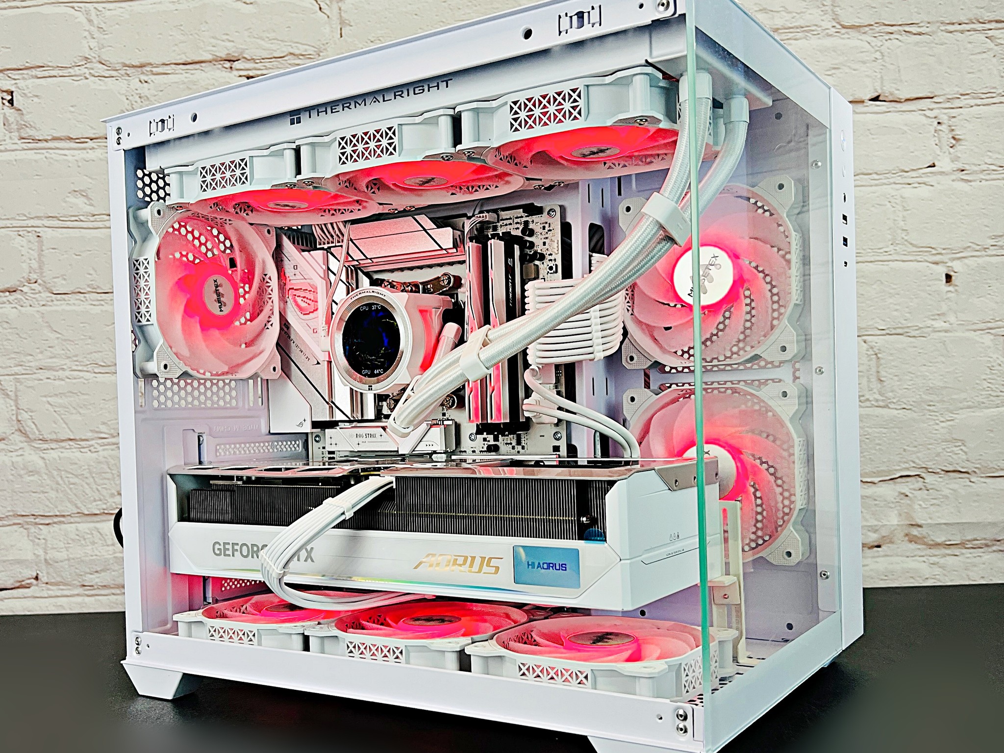 5080 AORUS MASTER ICE 9800X3D 32GB DDR5 2TB M.2 WIFI 7 Win 11 Pro