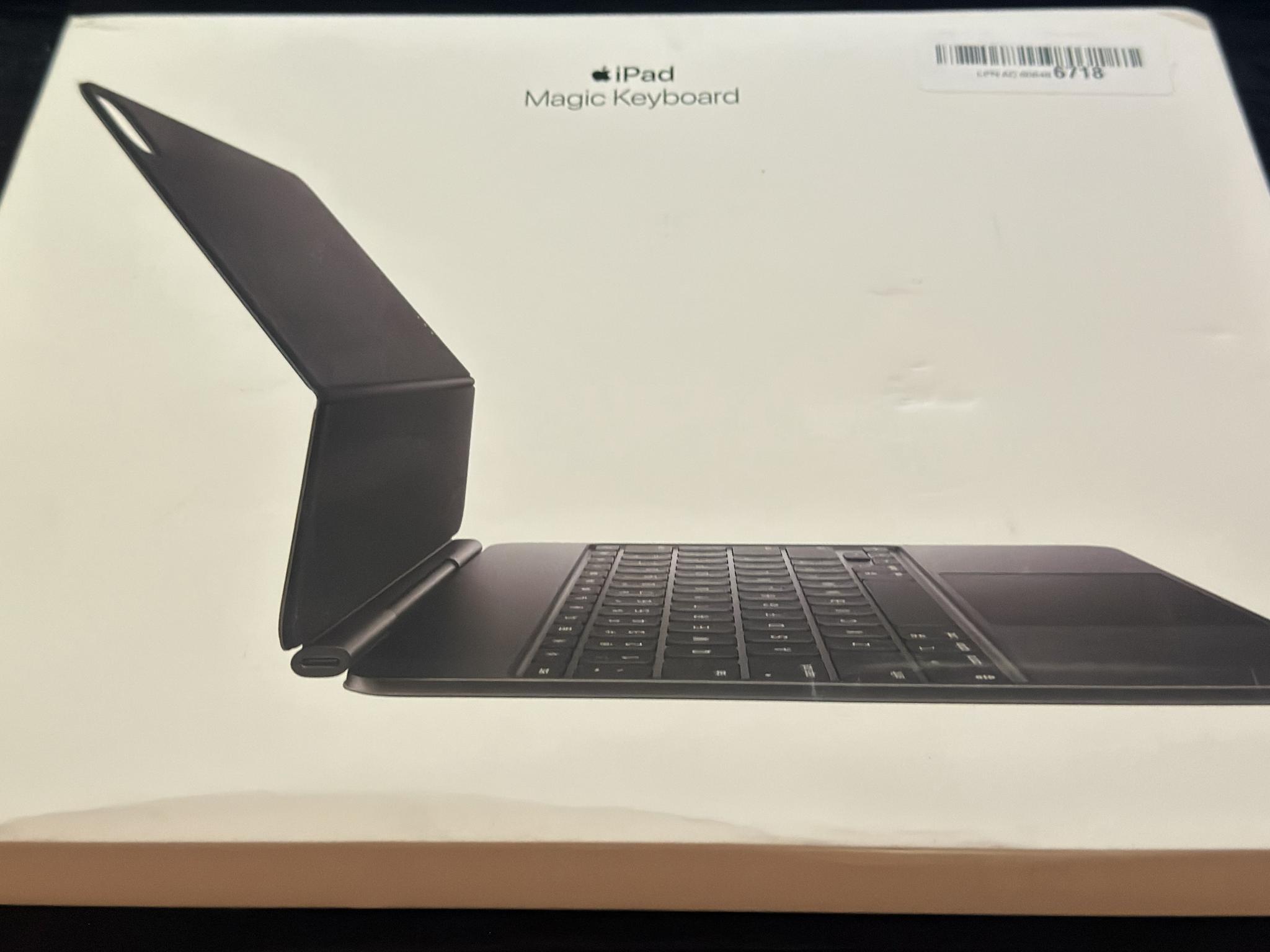 Magic Keyboard for iPad Pro 13‑inch (M4 and M5) - Black