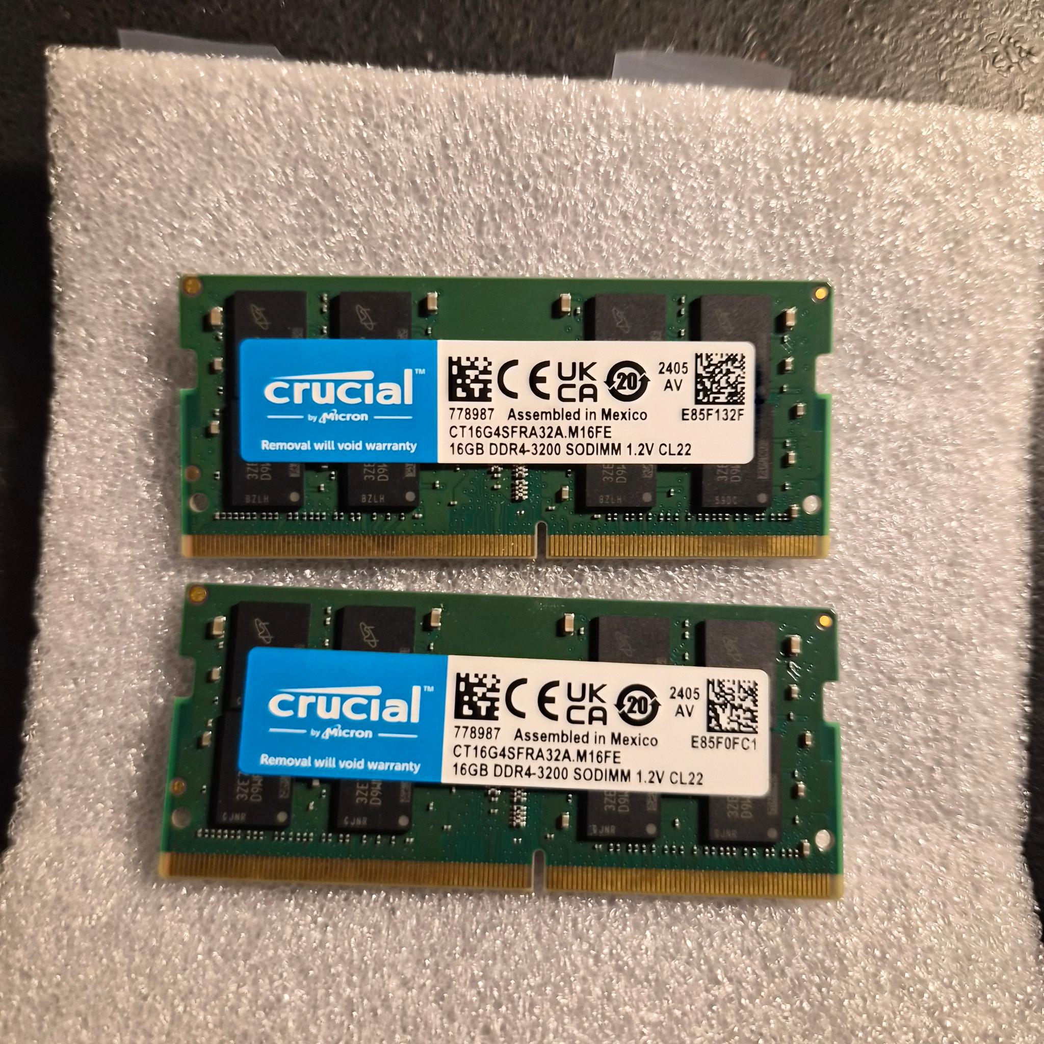 Crucial 32 GB (2 x 16 GB) DDR4-3200