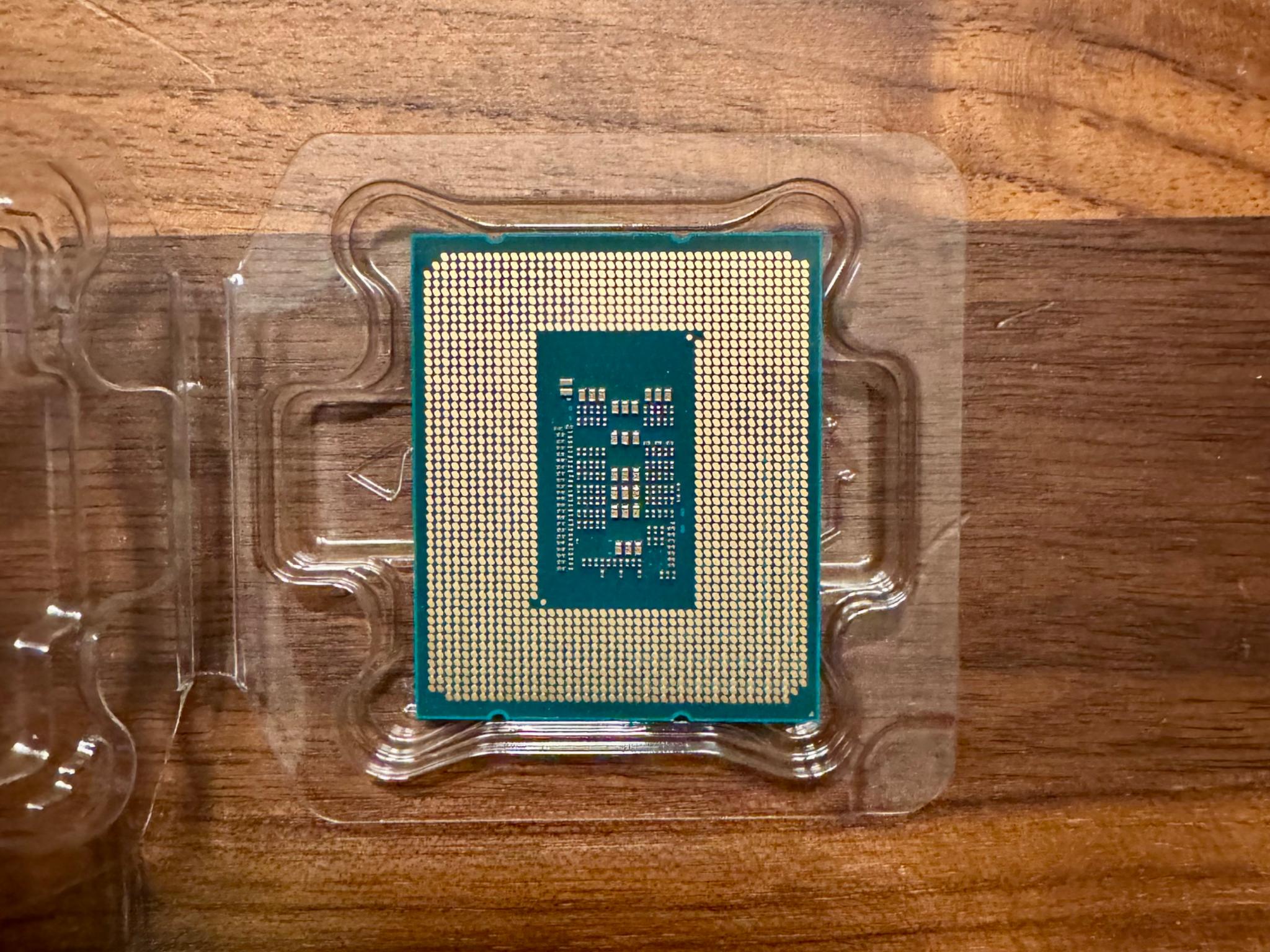 Intel i3 13100 (4 Cores/8 Threads, LGA 1700)