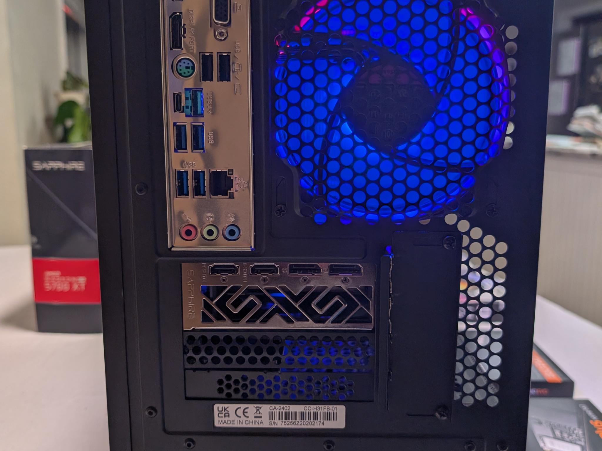 | RYZEN 3600 | RX5700XT | B550 | 16GB