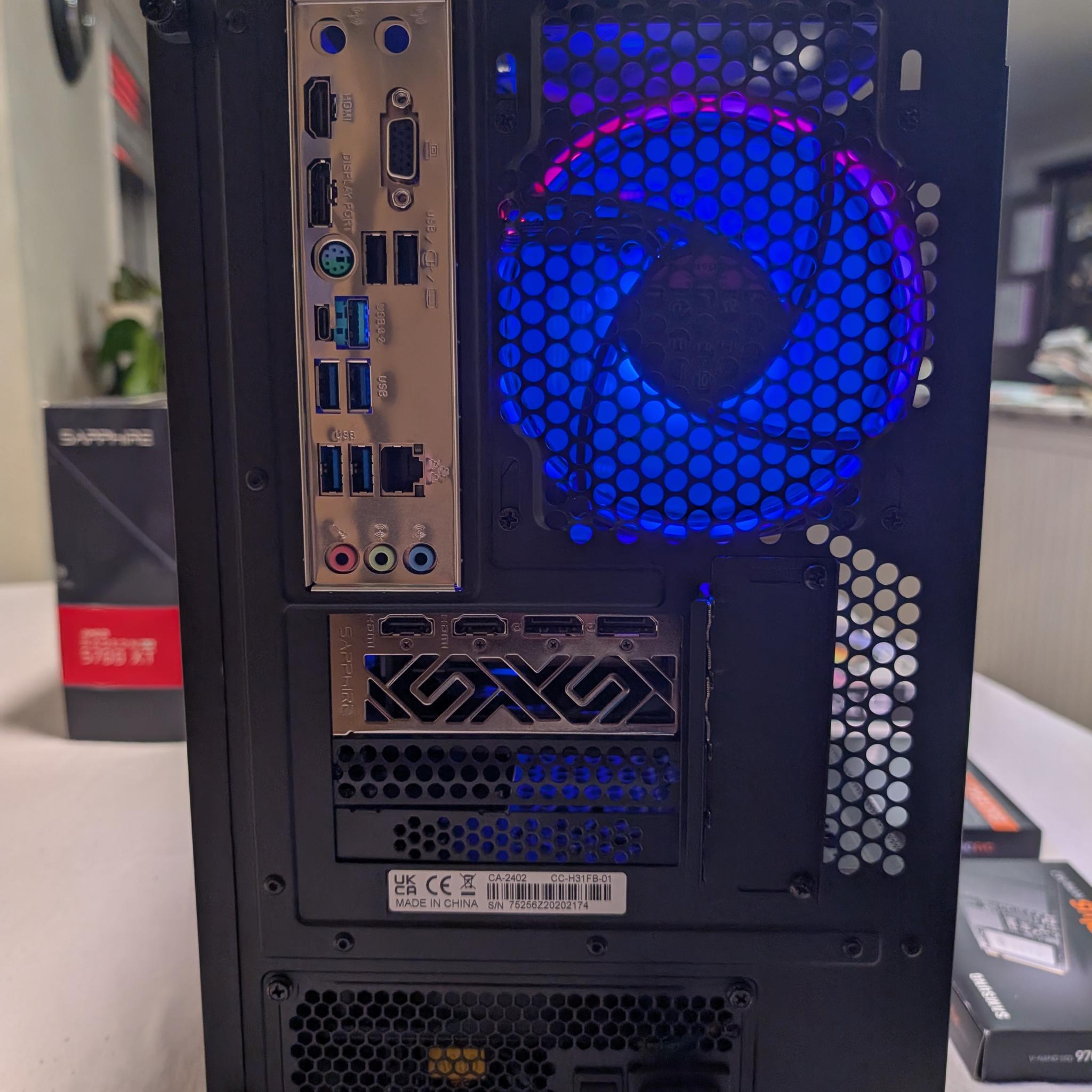 | RYZEN 3600 | RX5700XT | B550 | 16GB