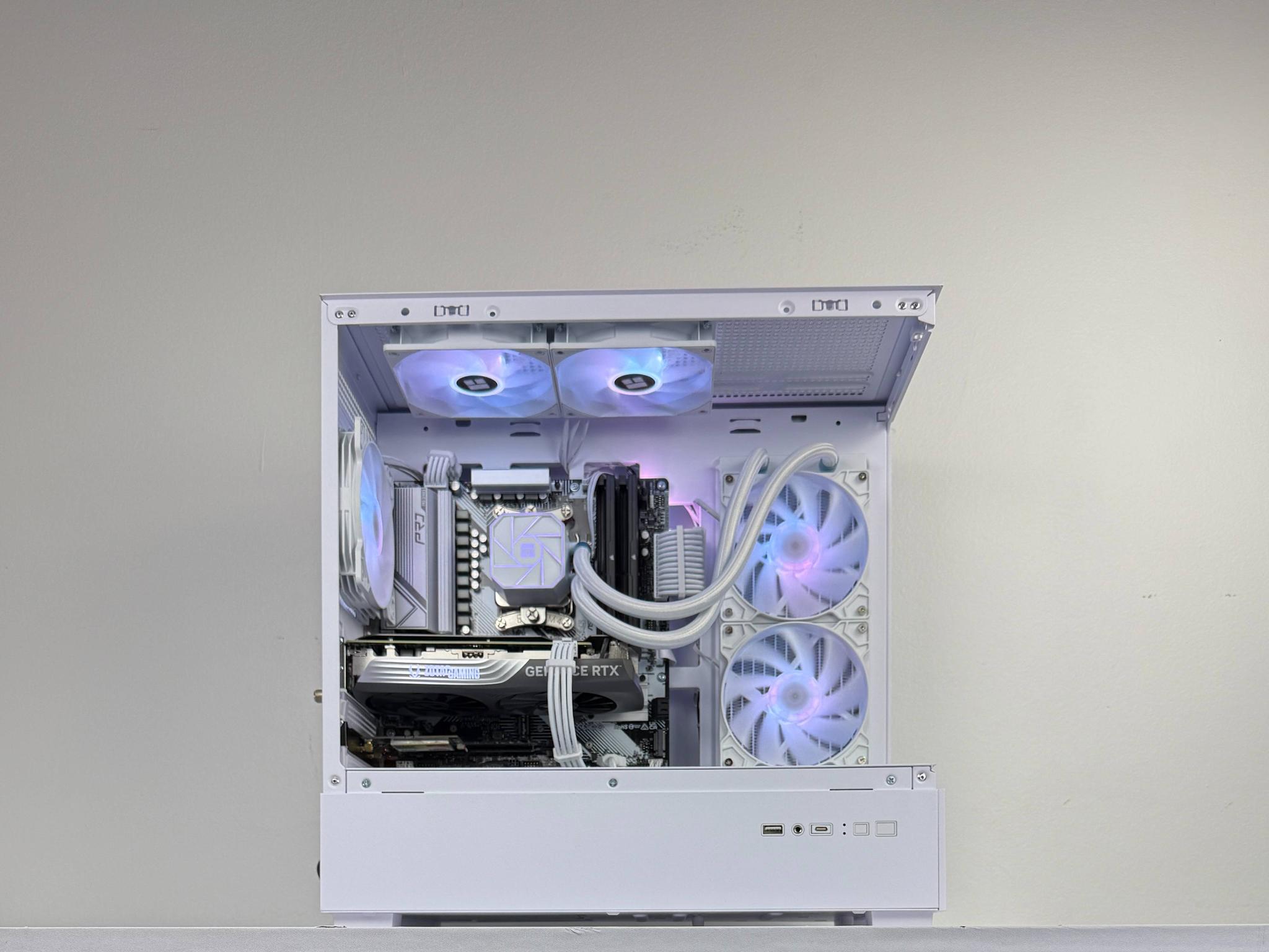 ❄️Snowdrift❄️ | 1440p Gaming PC | Ryzen 7 7700X | Zotac RTX