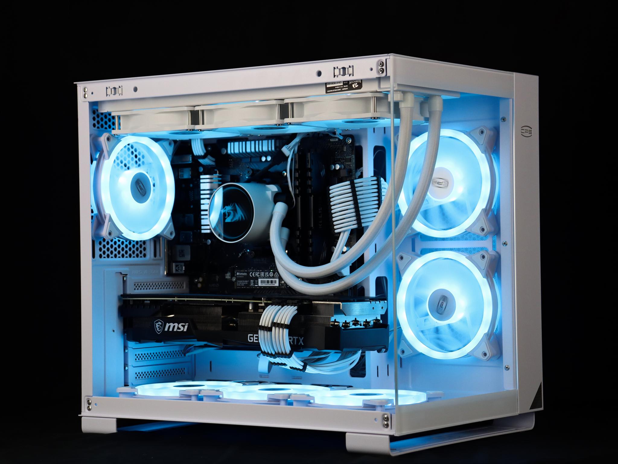 ❄️🧊💎- Whiteout 1440P Gaming PC | RTX 3080, Ryzen 7 5700X, 32GB RAM, 1TB NVMe SSD ❄️🧊💎
