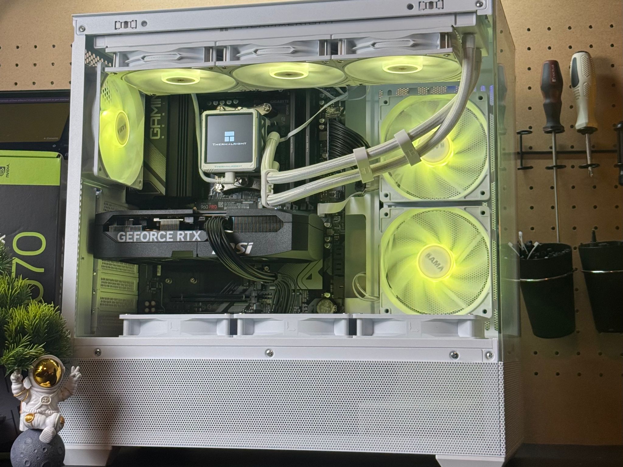 1440P Gaming PC | RTX 5070 | Ryzen 7 7800x3D | 32GB DDR5 | 1TB | Windows 11