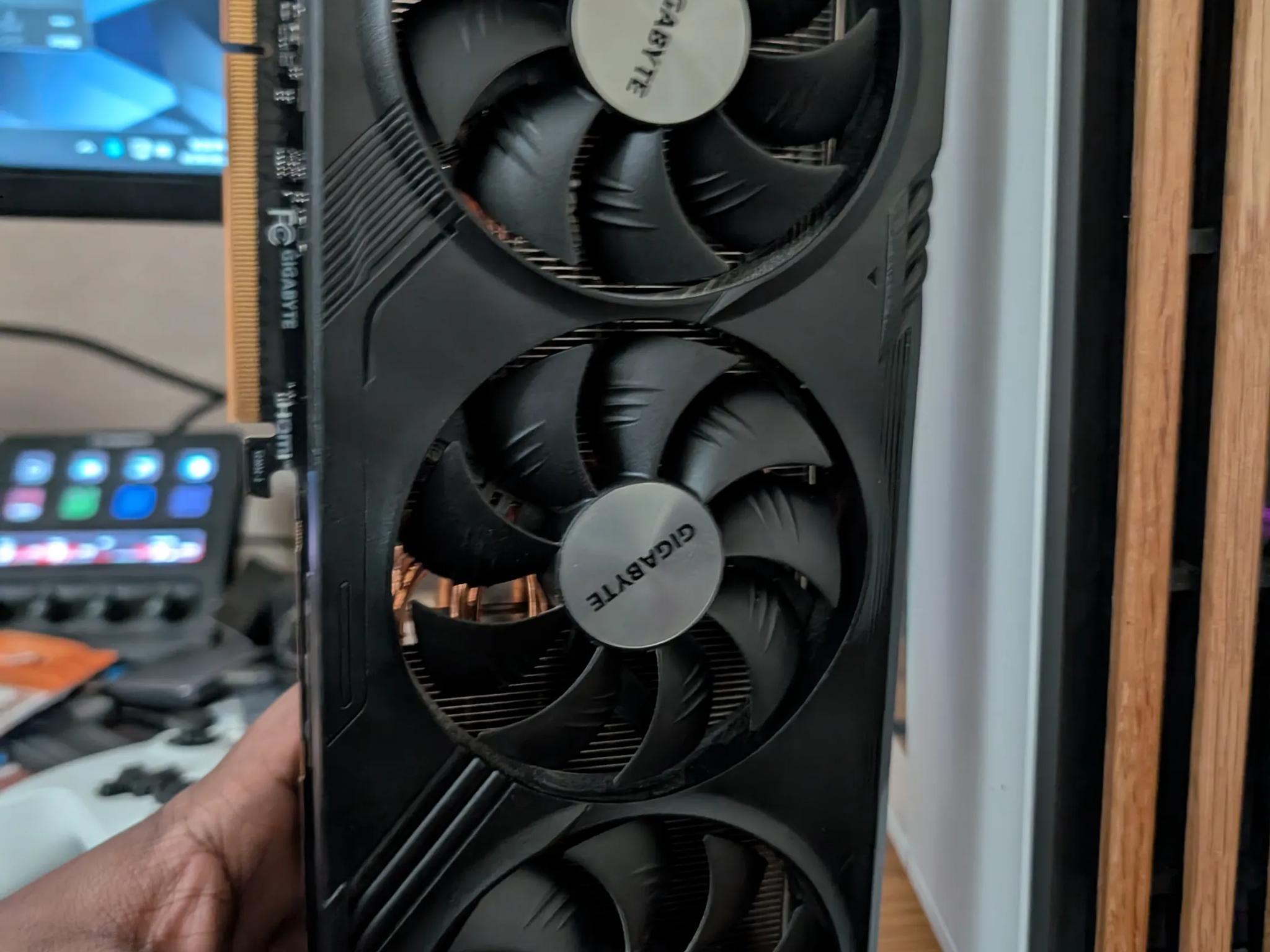 GIGABYTE Radeon RX 7800 XT GAMING OC 16G -USED-
