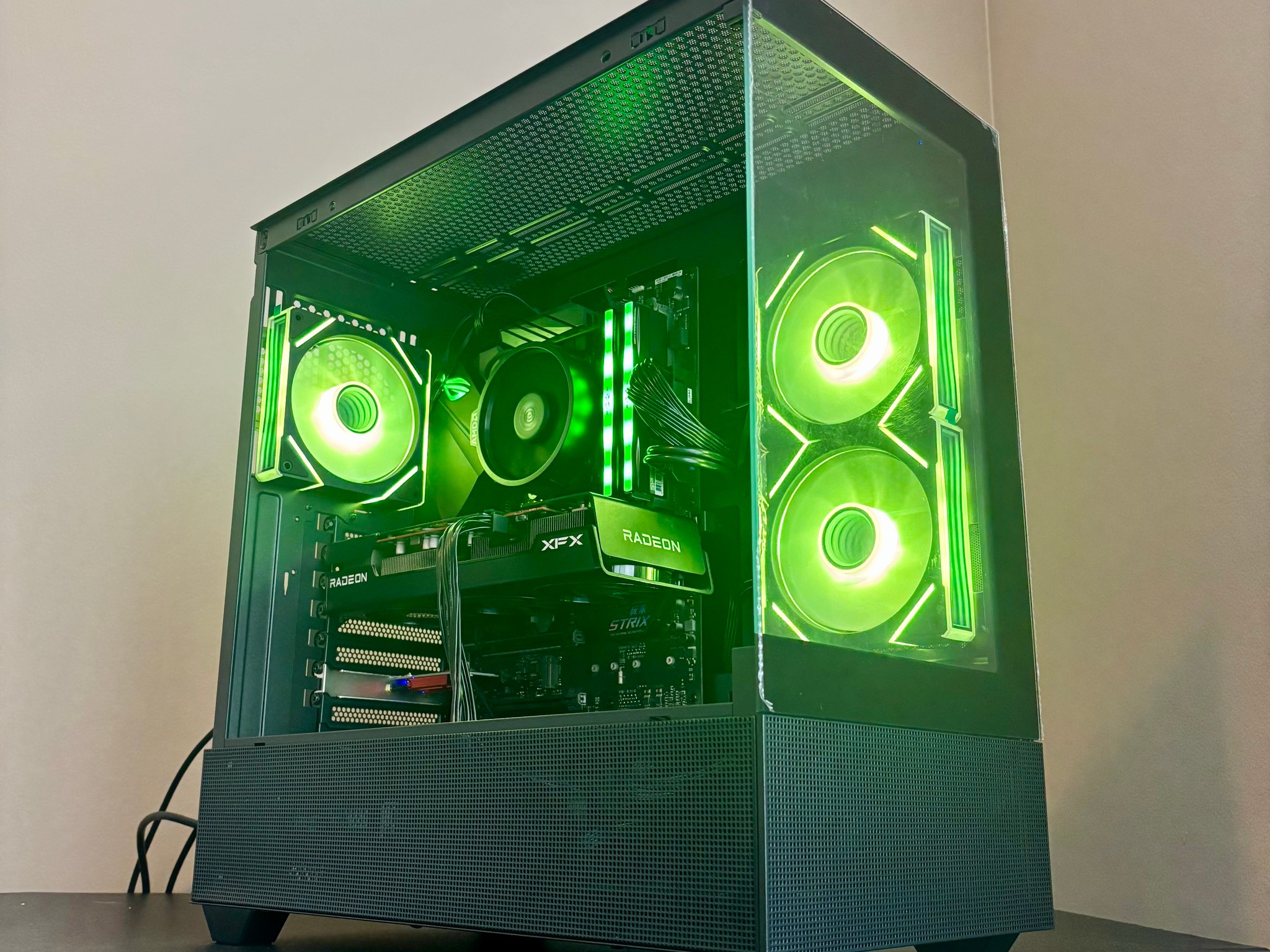 Radeon RX 6600 XT Custom Gaming PC - Ryzen 3 3100