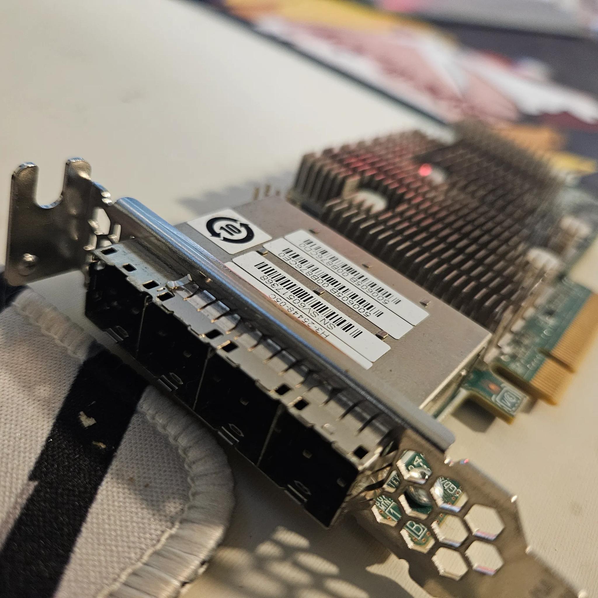 LSI SAS 9305-16e - 12Gbps PCIe 3.0 x8 External HBA Controller