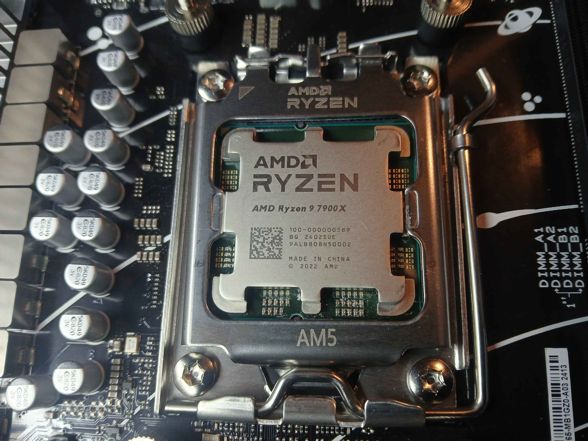 AMD Ryzen 9 7900X