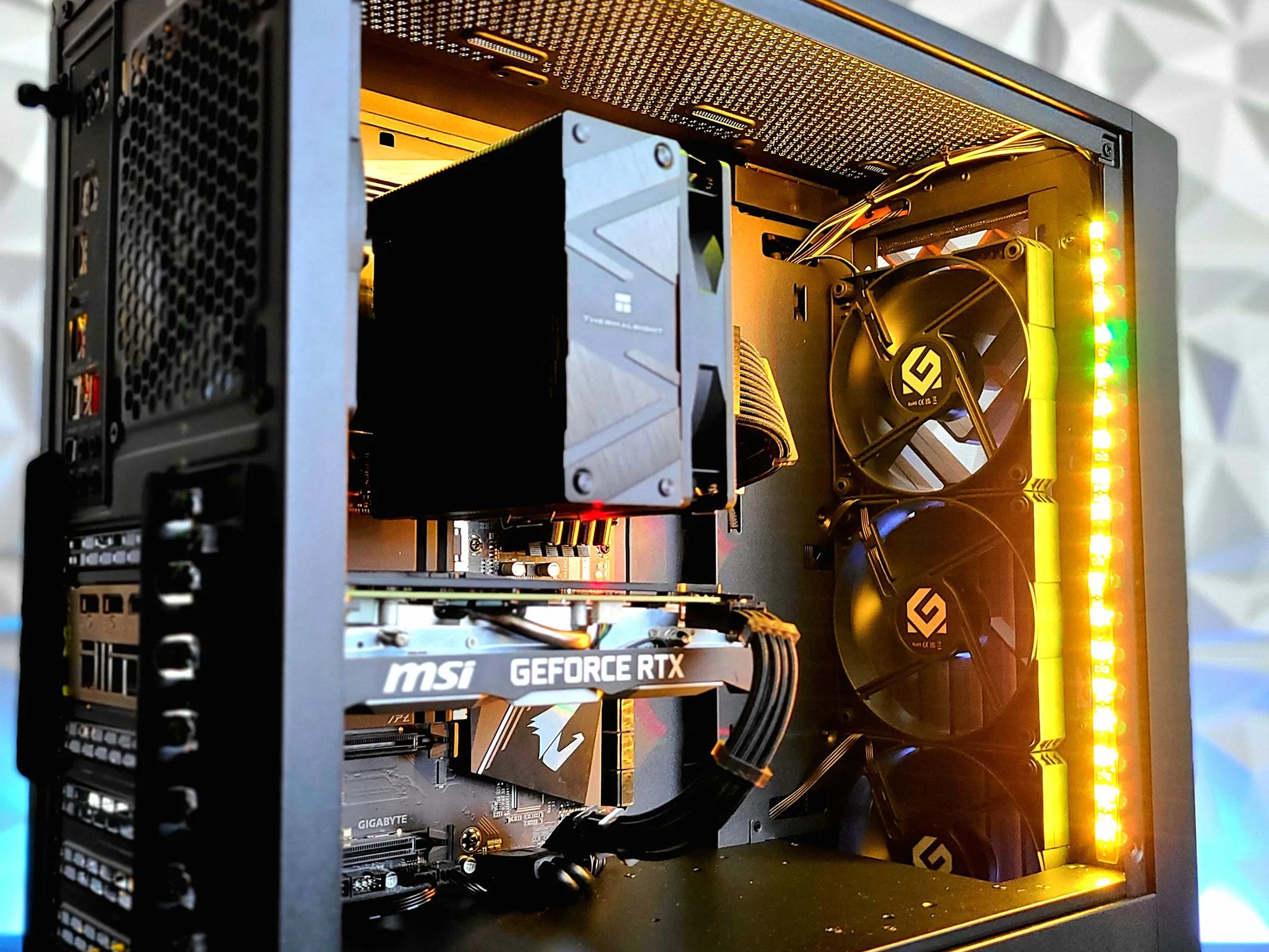 Nvidia RTX 2070 8 GB GPU | AMD Ryzen 5 5600 6-Core CPU | 32 GB Ram | 1 TB SSD