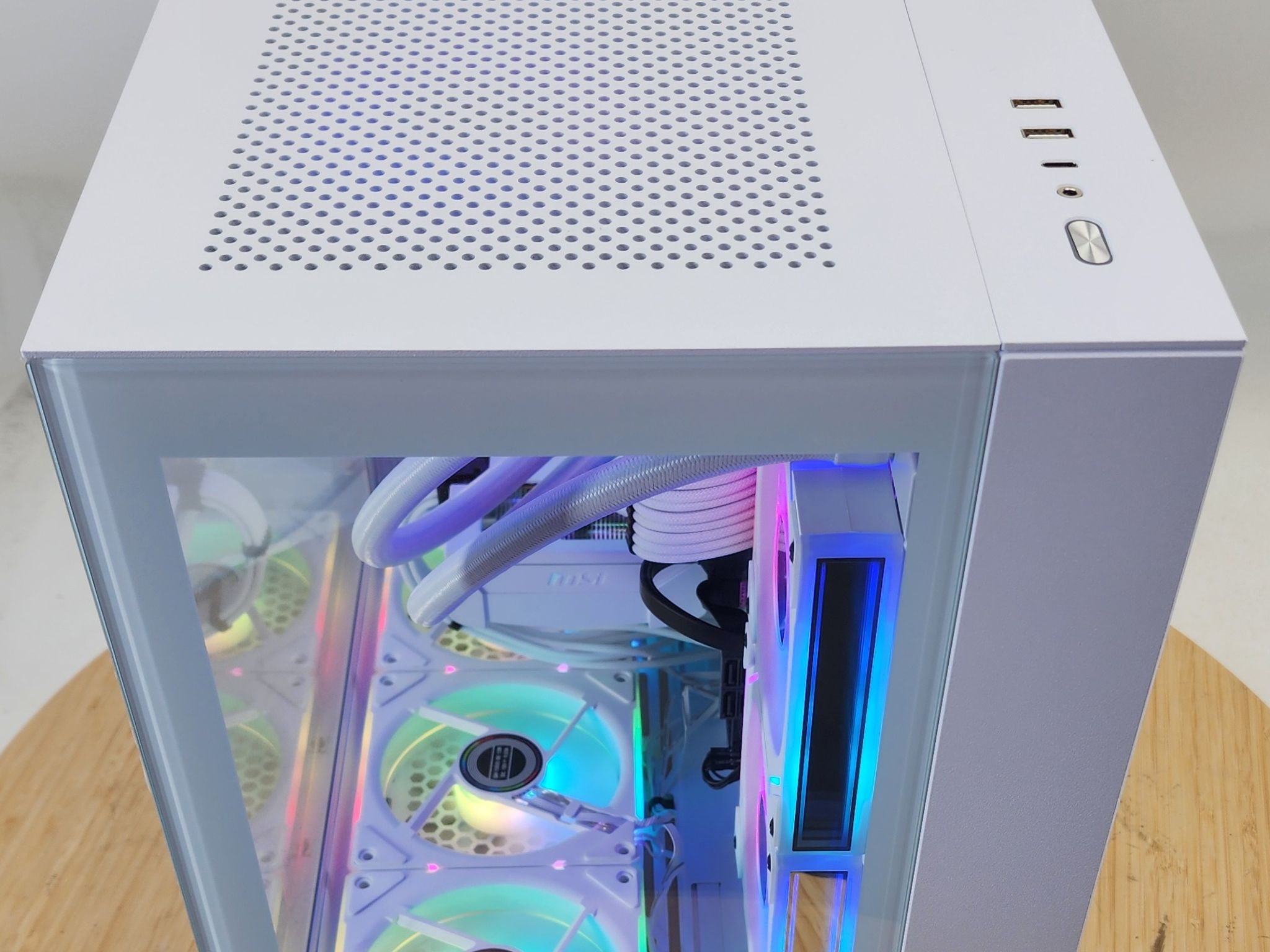 Gaming PC Ryzen 9 7950X 32GB RAM 1TB SSD RTX 5060  8GB Windows 11 Computer