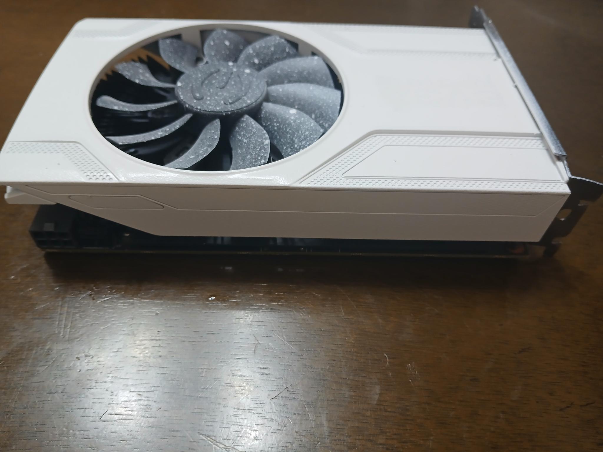 White GTX 1060 6GB evga