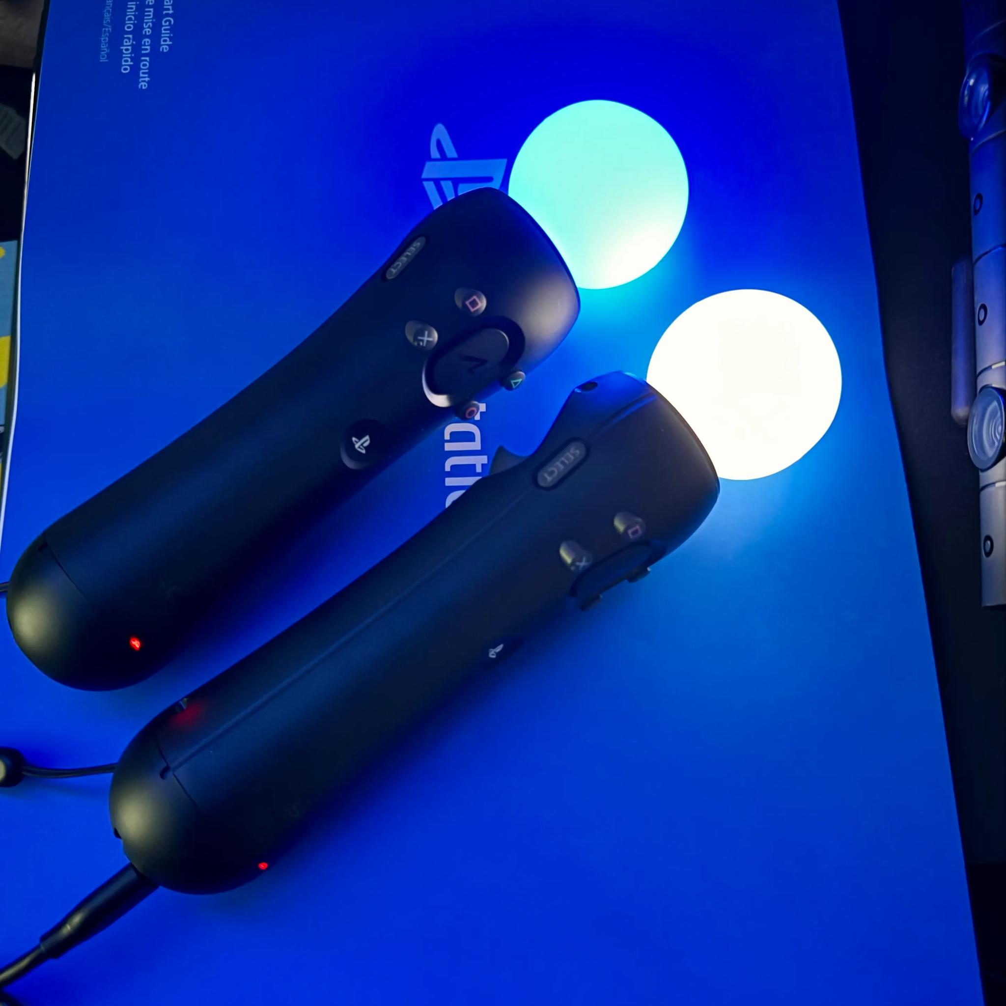 PSVR1 + 6 PS4 VR Games (CUH-ZVR2)
