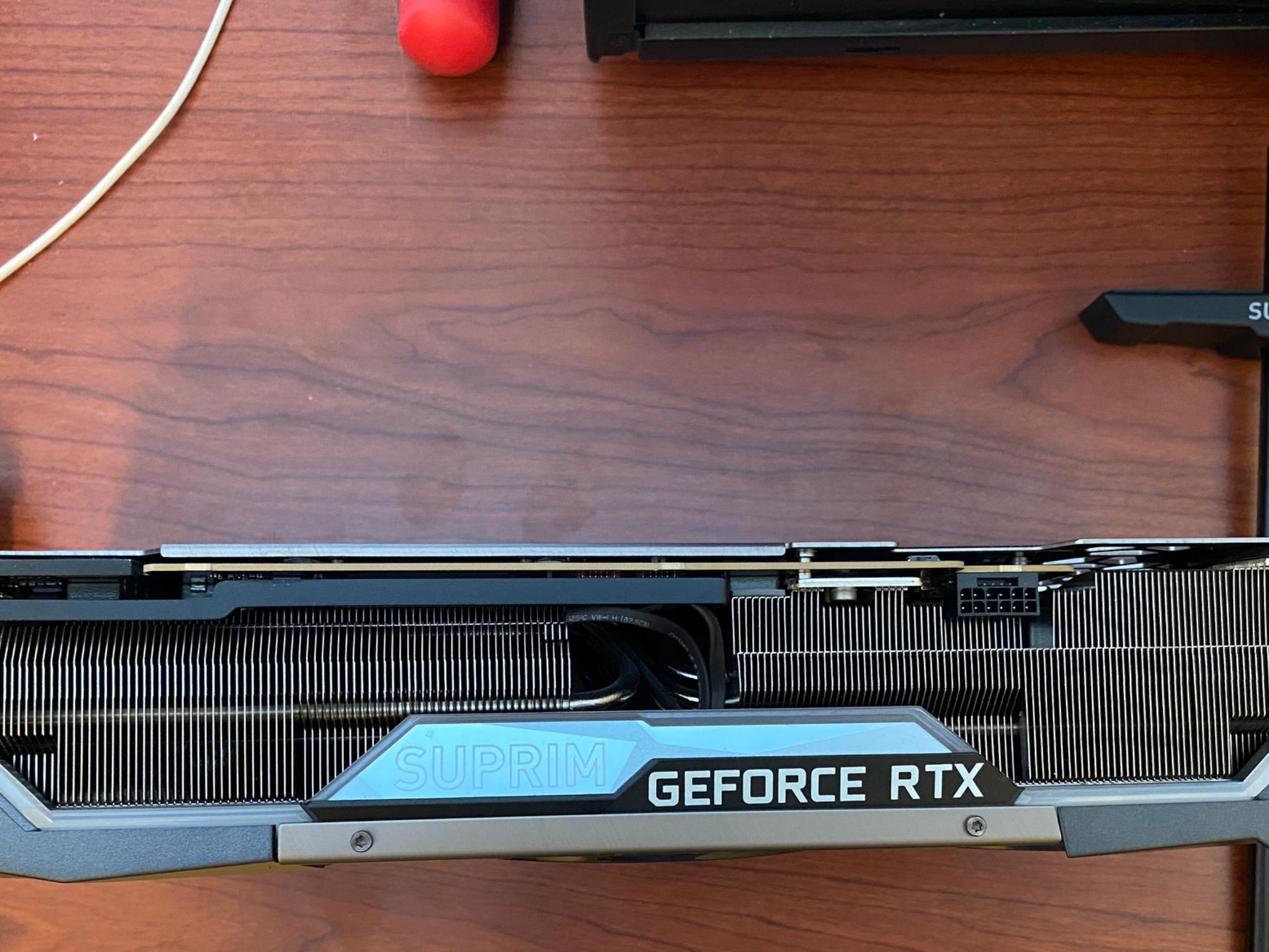 GeForce RTX™ 3090 Ti SUPRIM X 24G