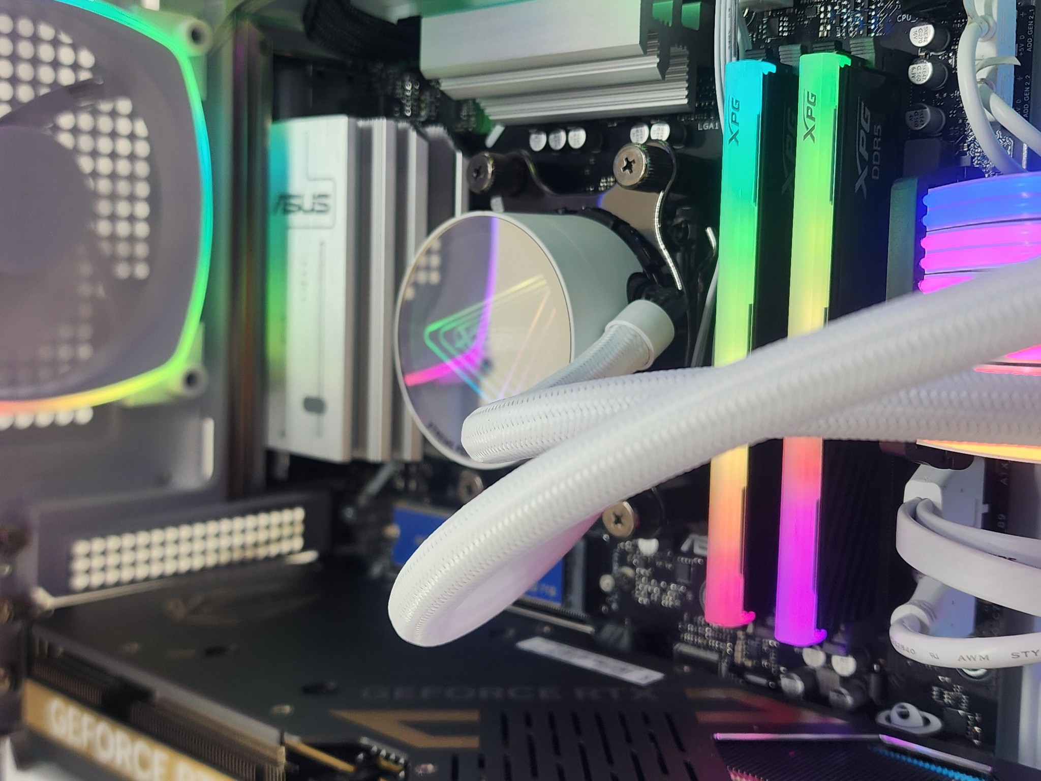 Gaming PC Ryzen 7 9700X 32GB RAM 2TB SSD RTX 5070 12GB Windows 11 Computer