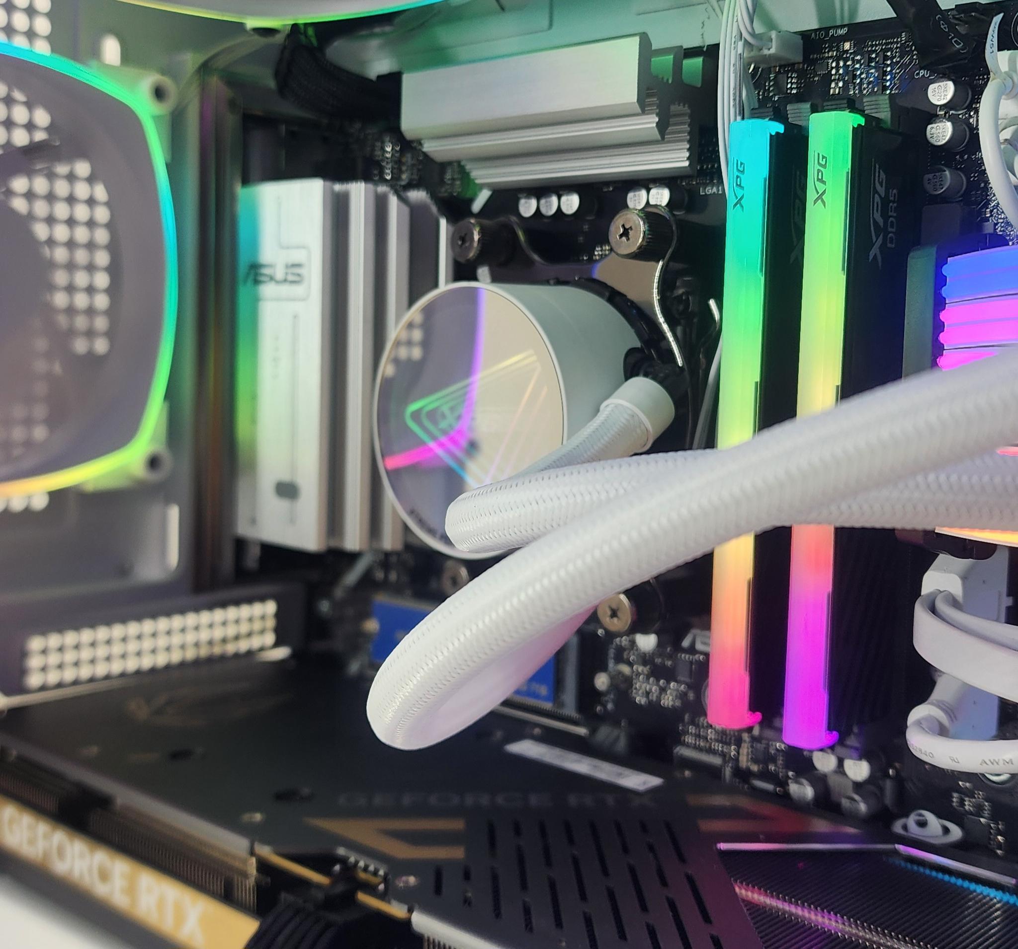 Gaming PC Ryzen 7 9700X 32GB RAM 2TB SSD RTX 5070 12GB Windows 11 Computer
