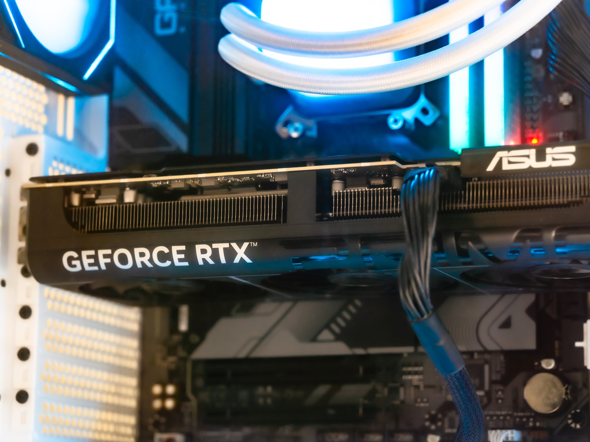 RTX 5070Ti | 32GB DDR5 | Ryzen 7 7800X3D | Gaming/Streaming PC