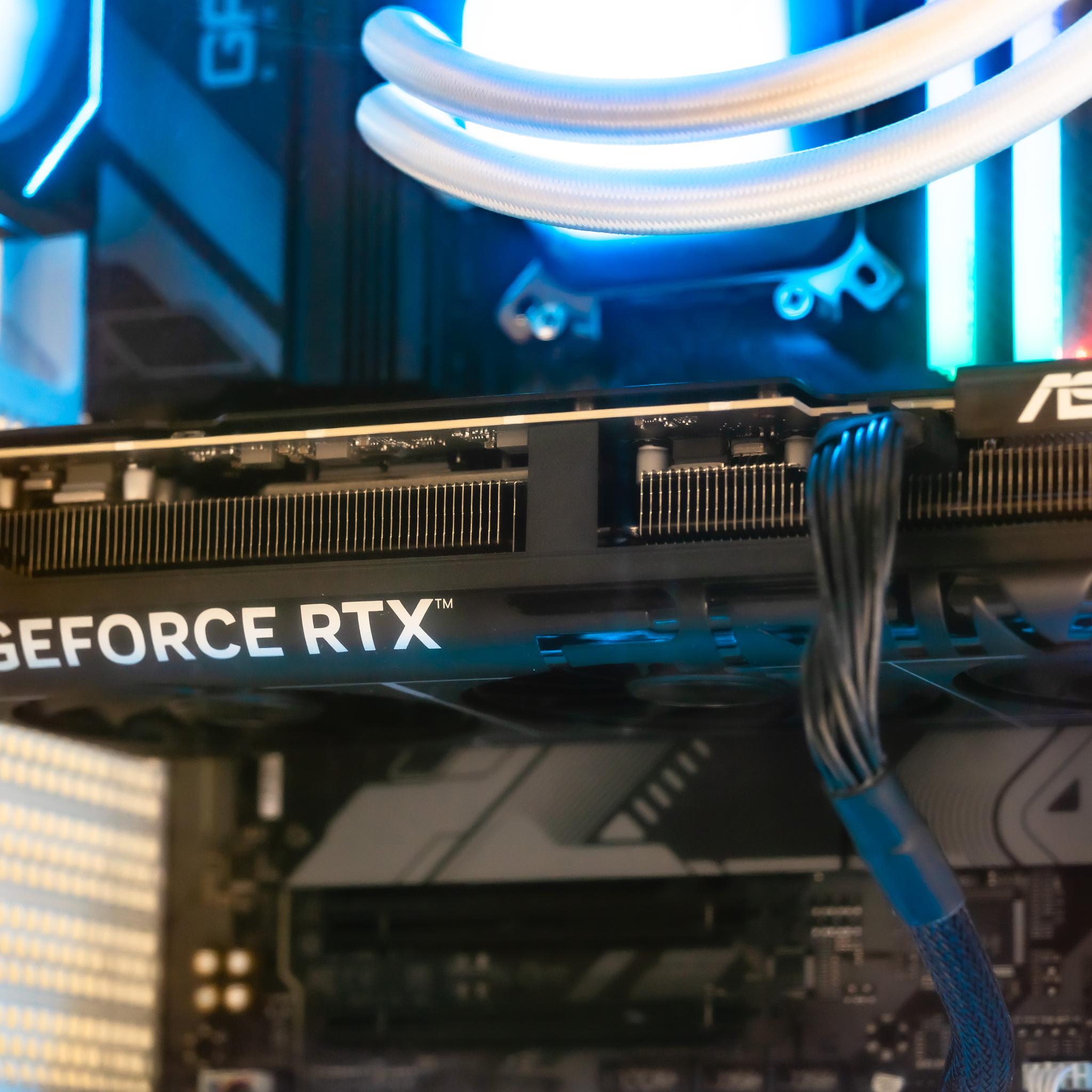 RTX 5070Ti | 32GB DDR5 | Ryzen 7 7800X3D | Gaming/Streaming PC