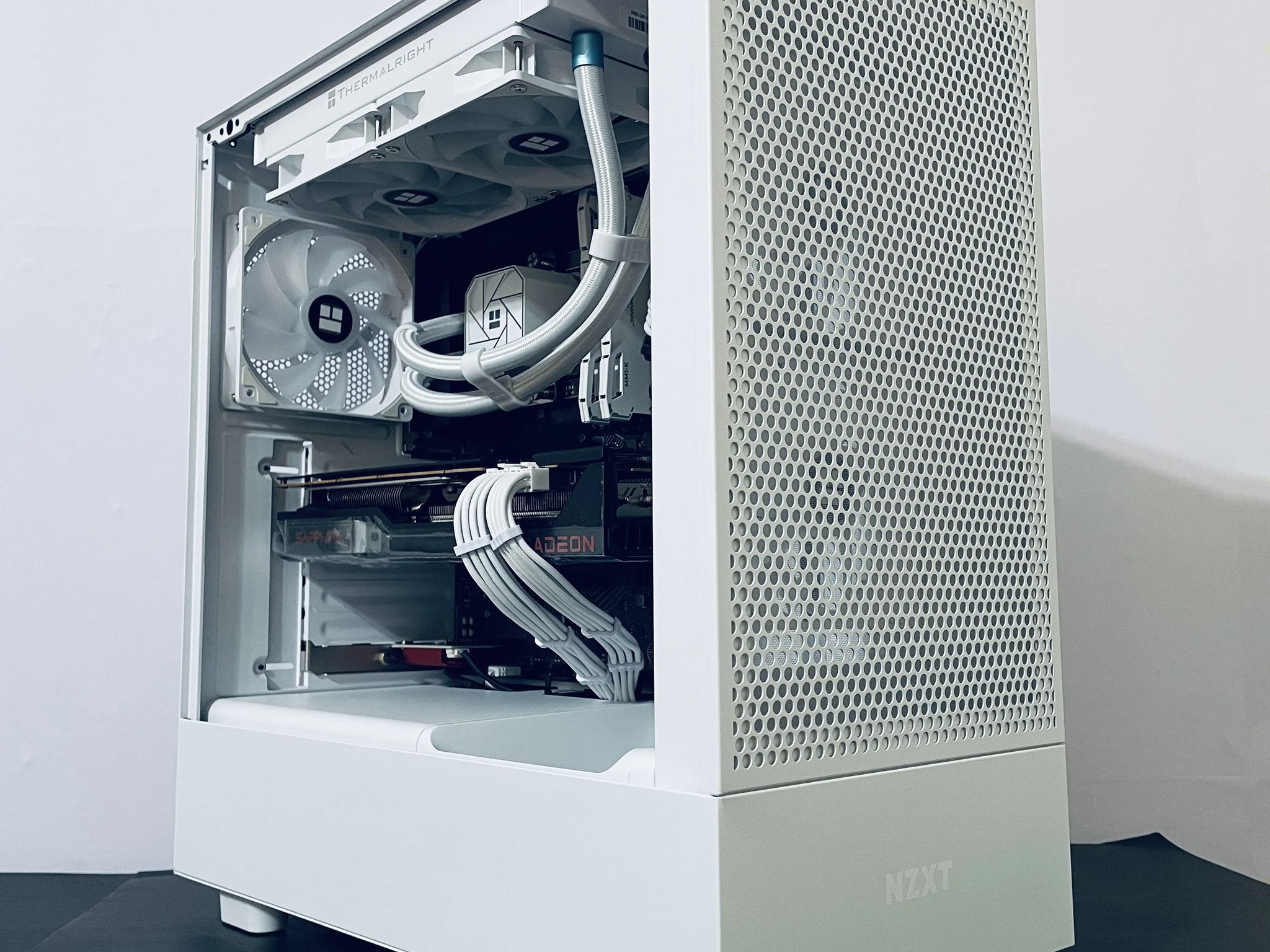 ❄️Liquid Cooled 4K/1440p White Gaming PC - RX 6800 XT 16GB ● i5 12600KF ● 32GB RAM ● 1TB NVMe SSD