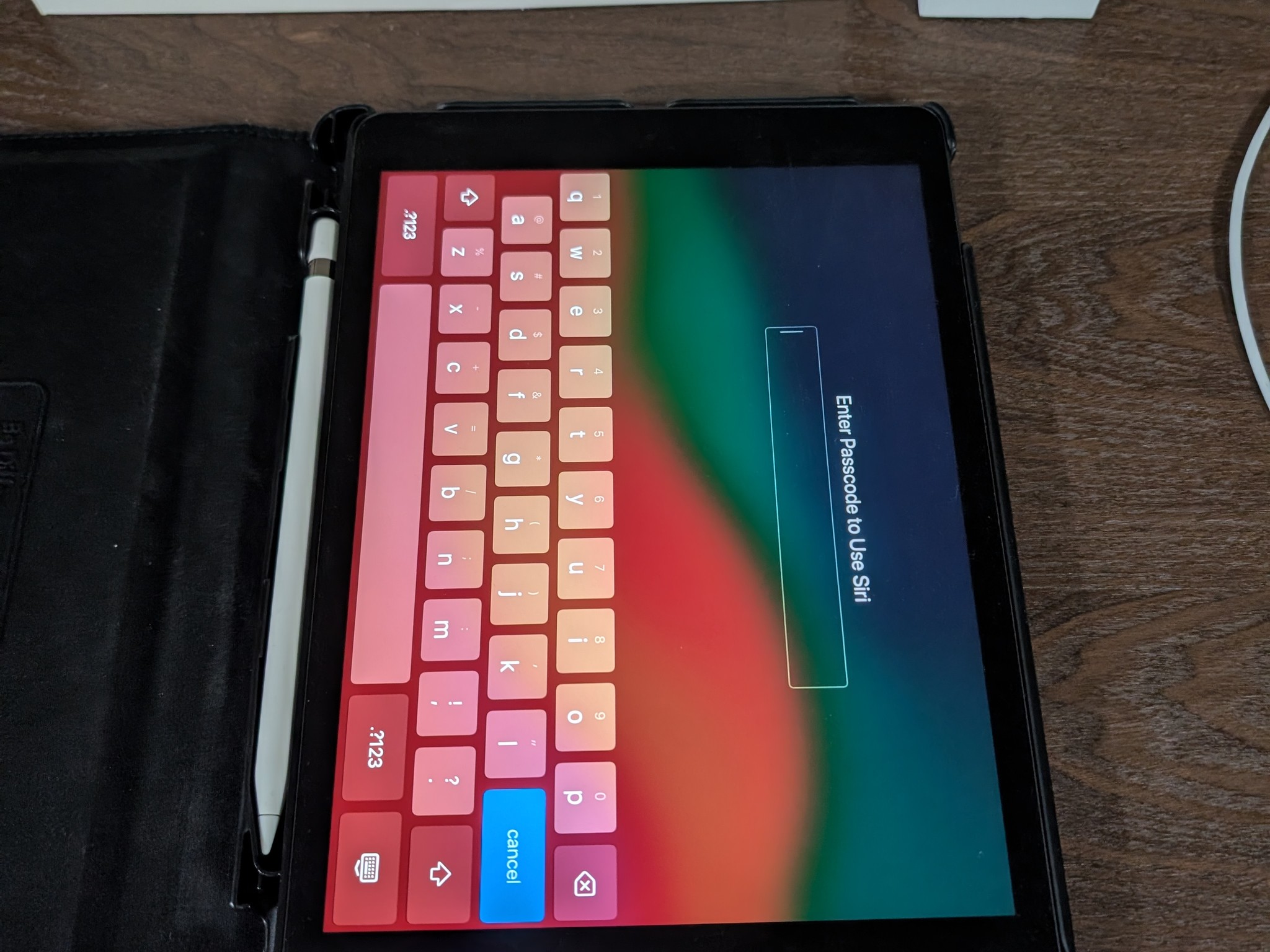 Apple - iPad (9th Gen) WITH CASE AND APPLE PEN (1ST Gen)
