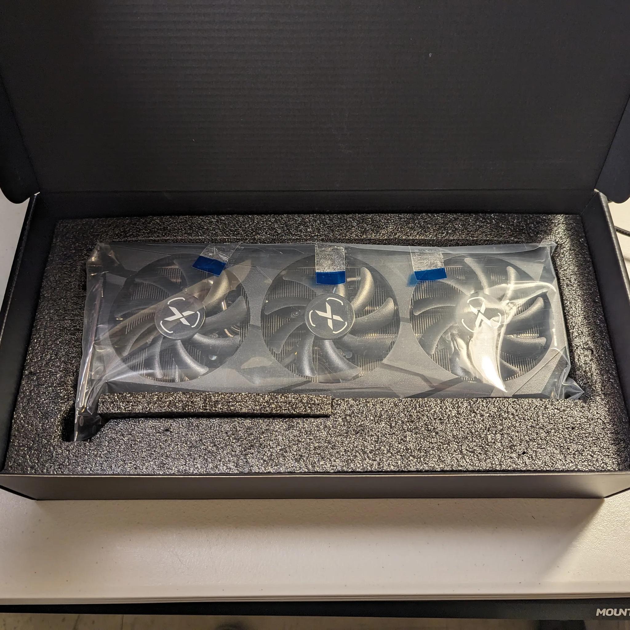 XFX Speedster SWFT 309 Radeon RX 6700 non-XT 10 GB; Gently Used, Like New, Great for High-FPS 1080p!