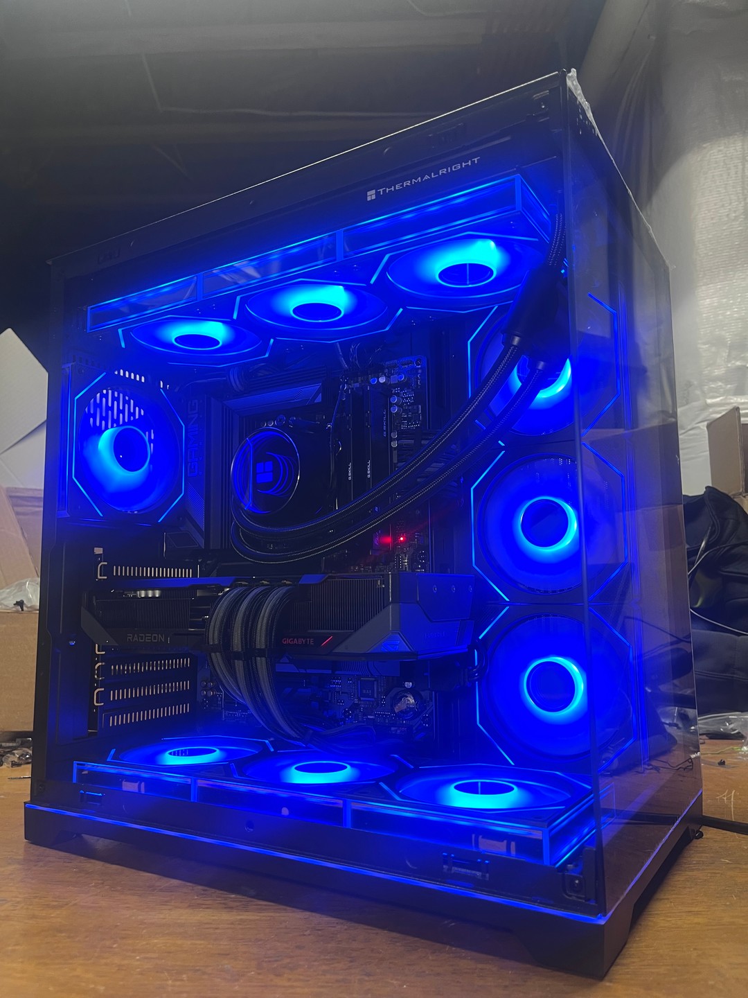RX 9070 XT | Ryzen 7 7700X | 32GB RAM | GAMING PC | Jawa