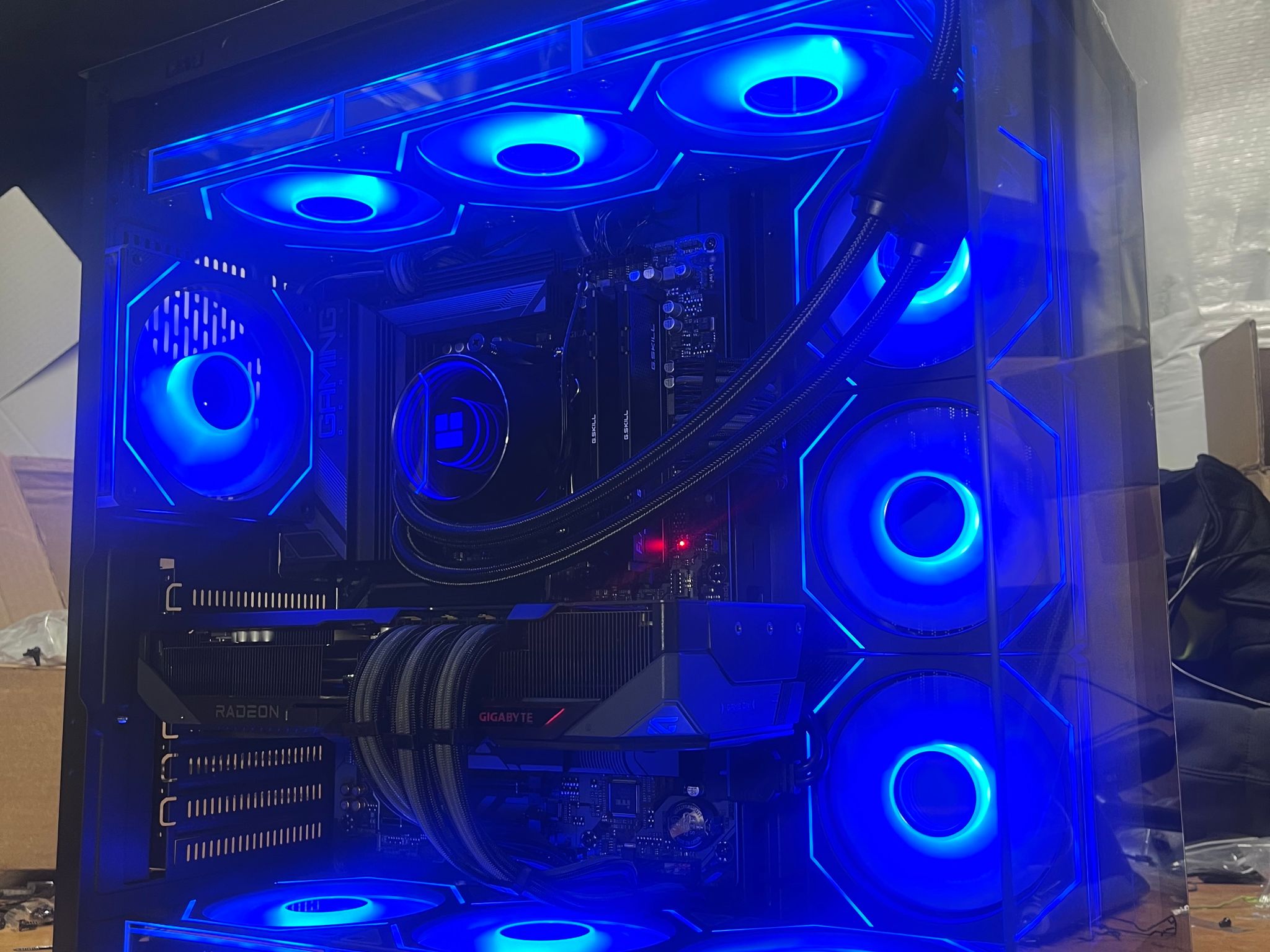 RX 9070 XT | Ryzen 7 7700X | 32GB RAM | GAMING PC