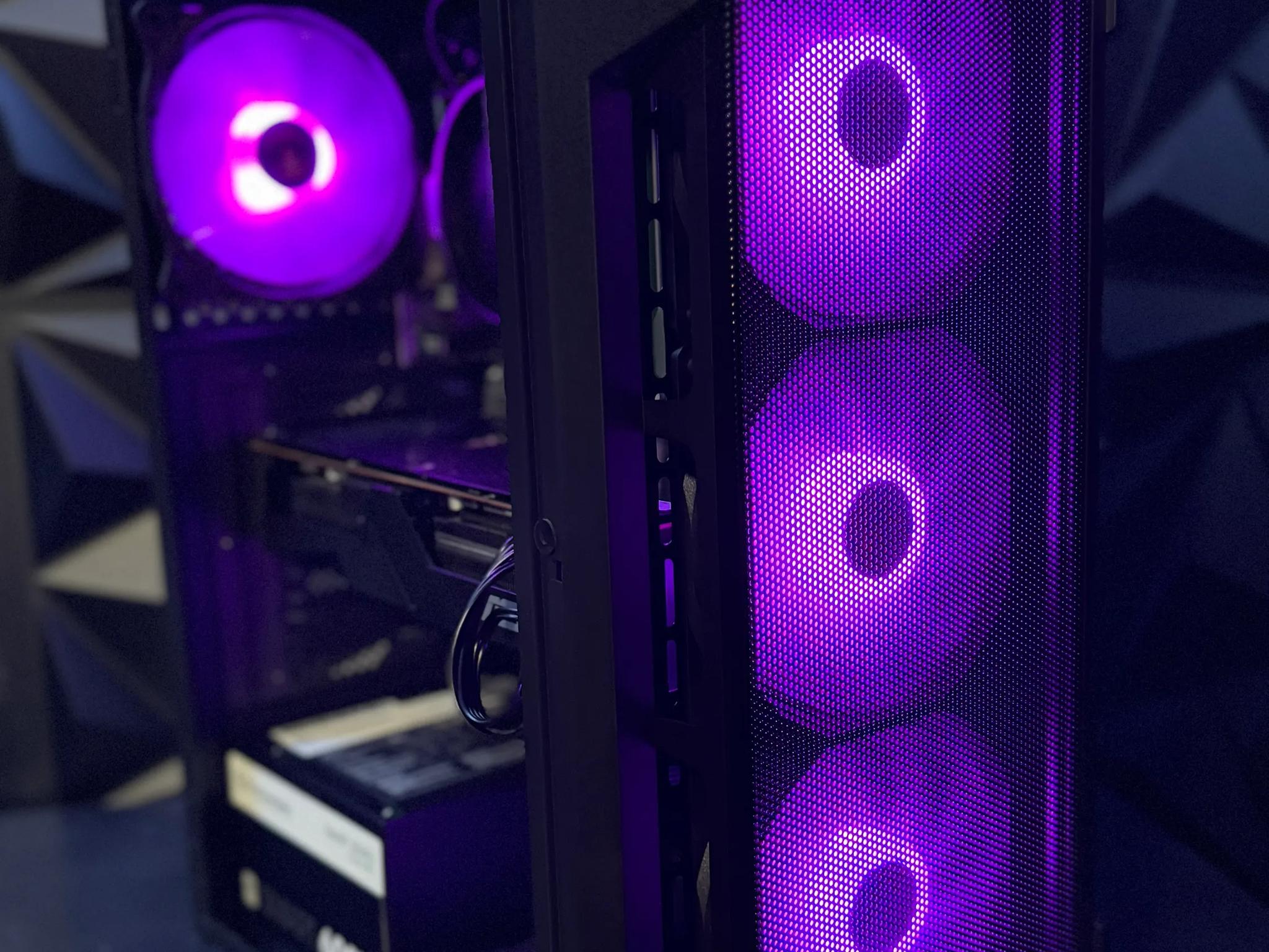 😑That Mid Mid Gaming PC 😑|Ryzen 5500 | RX 5700 XT | 32 GB DDR4 | 1 TB NVME|