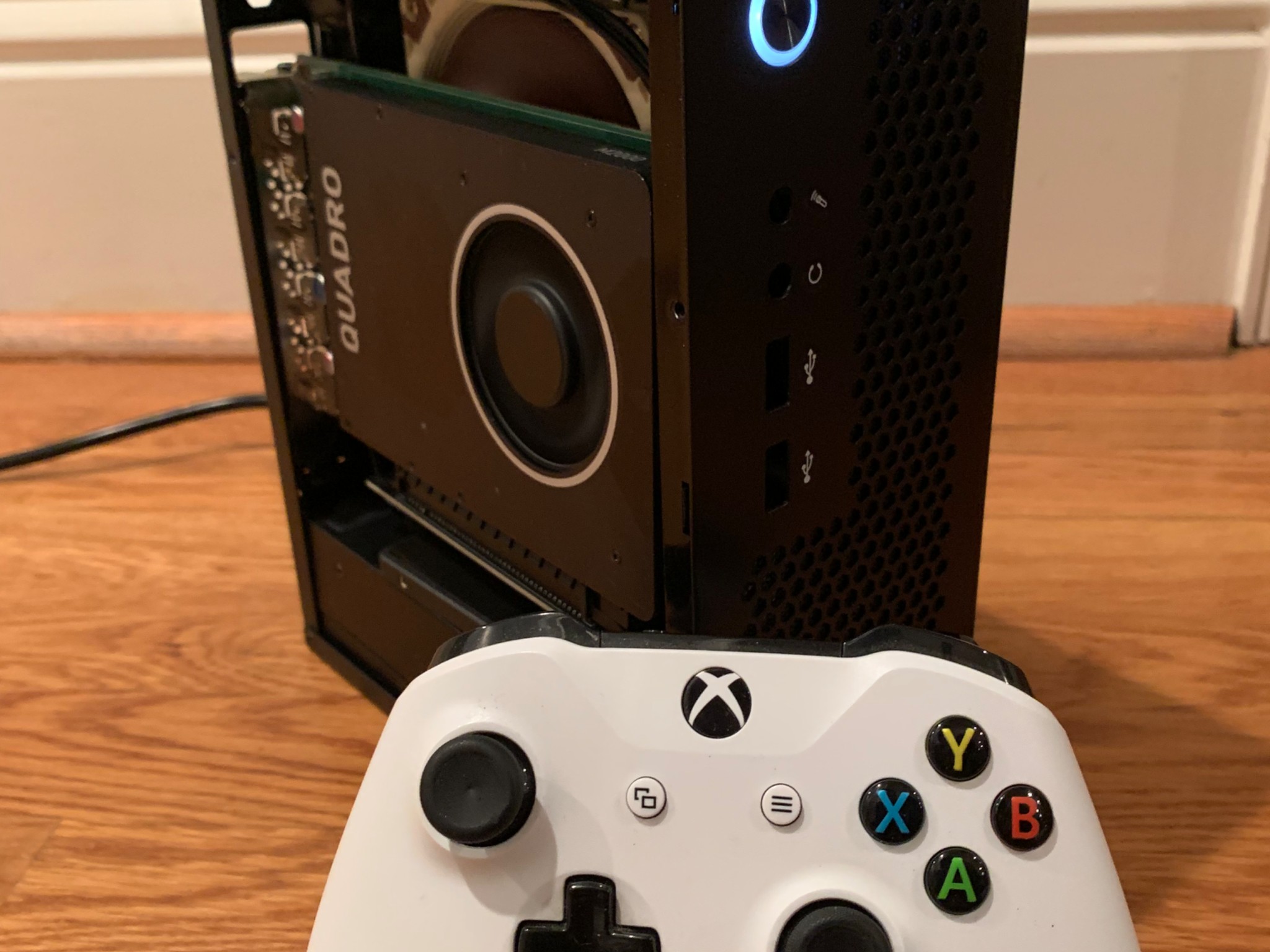 i5 7600T M2000 QUADRO 4GB MINI GAMING PC 16GB DDR4 RAM 500GB SSD WINDOWS 10 INSTALLED AND ACTIVATED