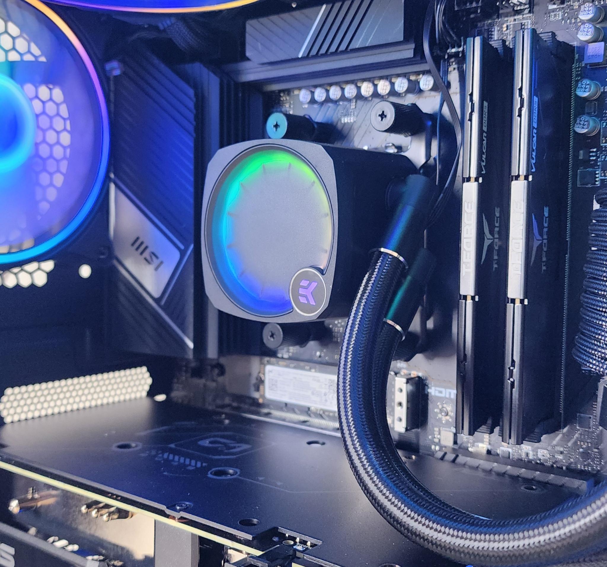 Gaming PC Ryzen 7 7700 16GB RAM 1TB SSD RX 7600 XT 16GB Windows 11 Computer
